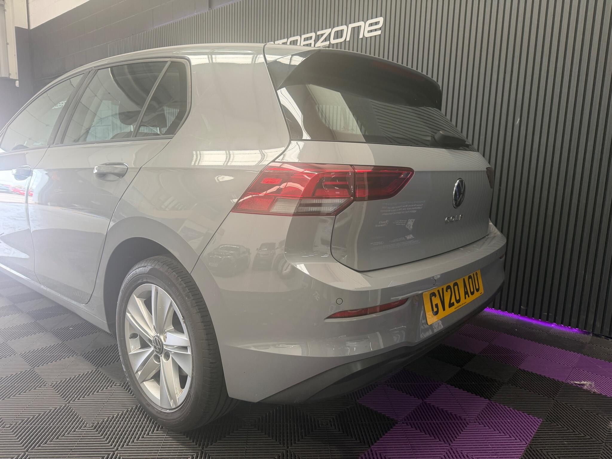 Volkswagen Golf view 2