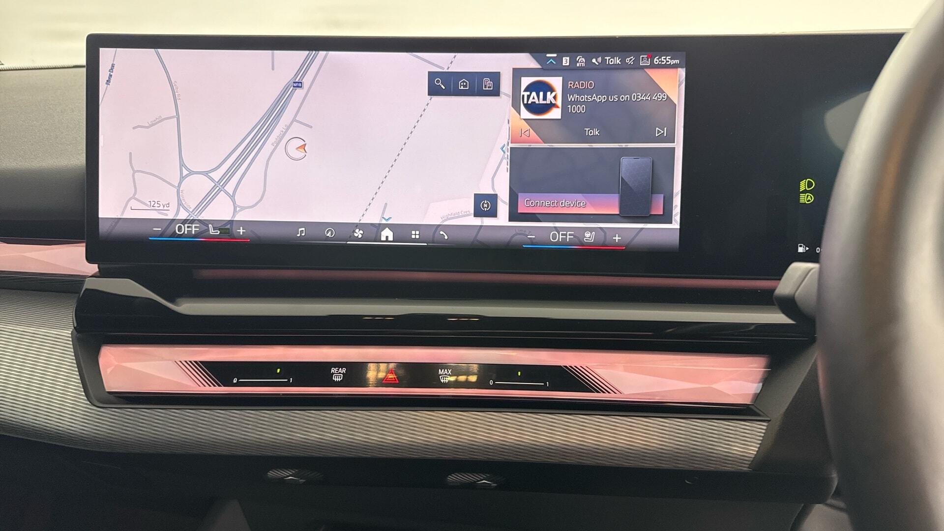 BMW 5 Series view 8