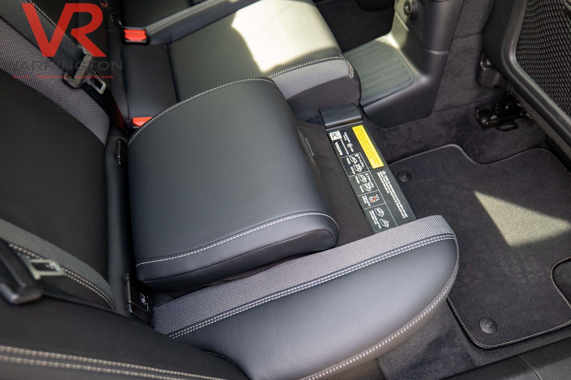 Volvo XC60 view 40