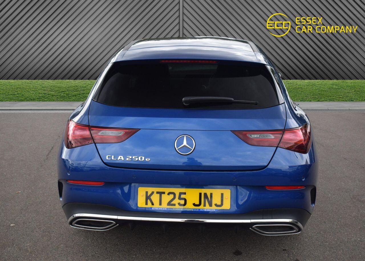 Mercedes-Benz Cla view 11