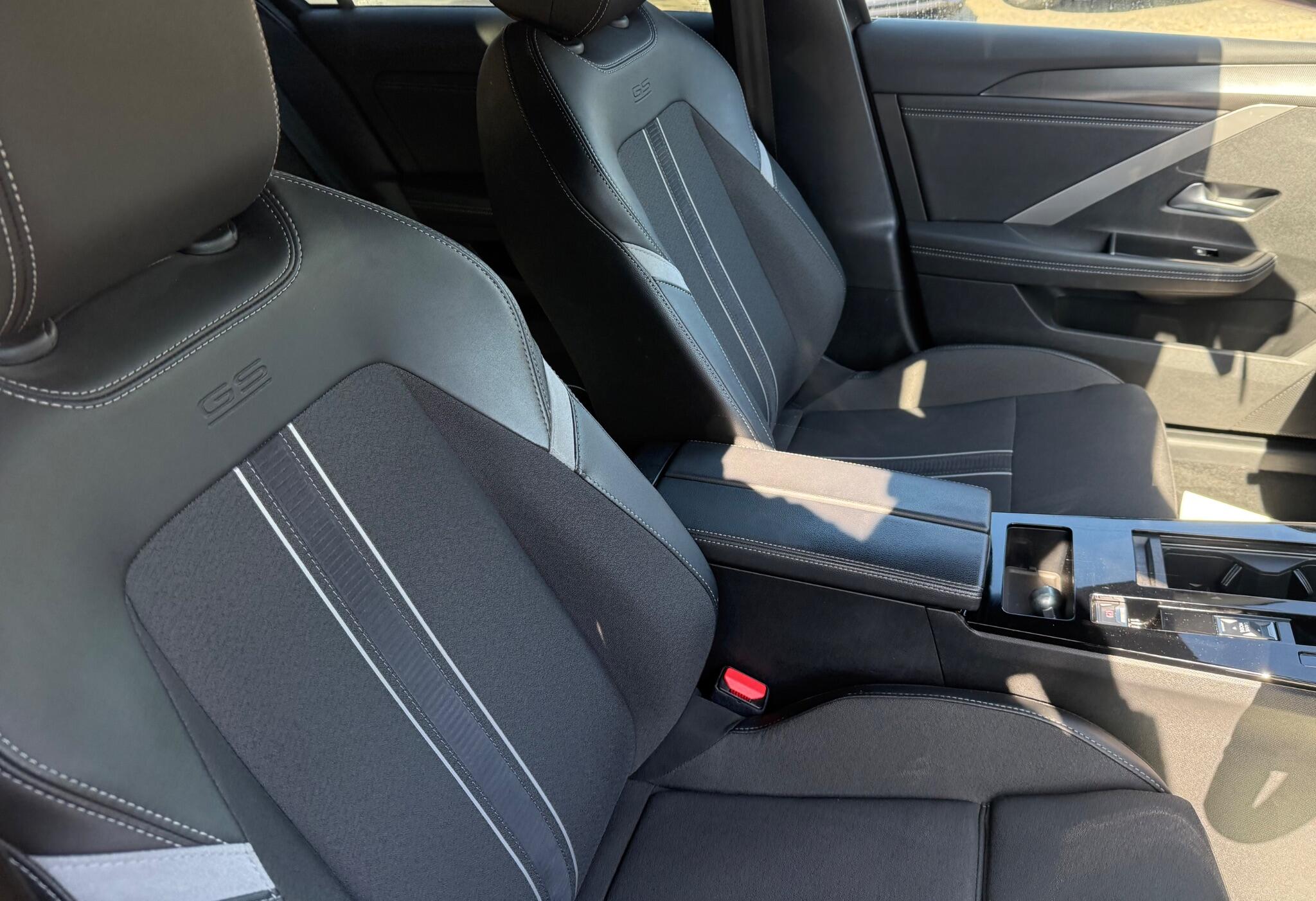 Vauxhall Astra view 15