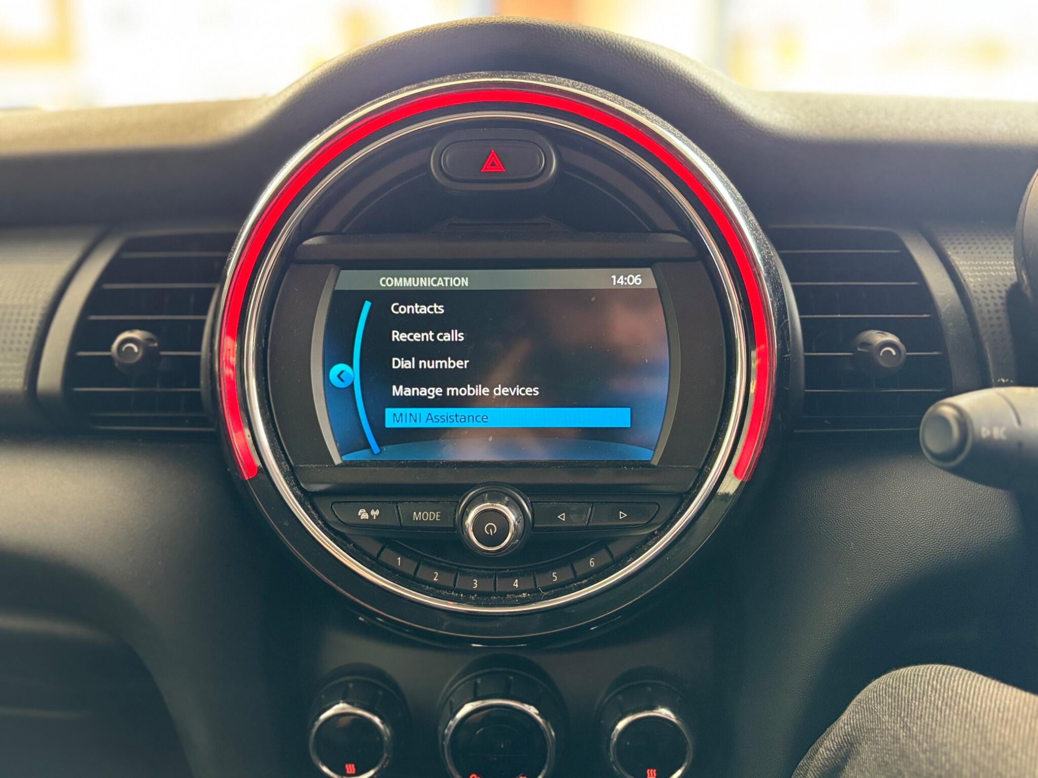 Mini Hatch view 26
