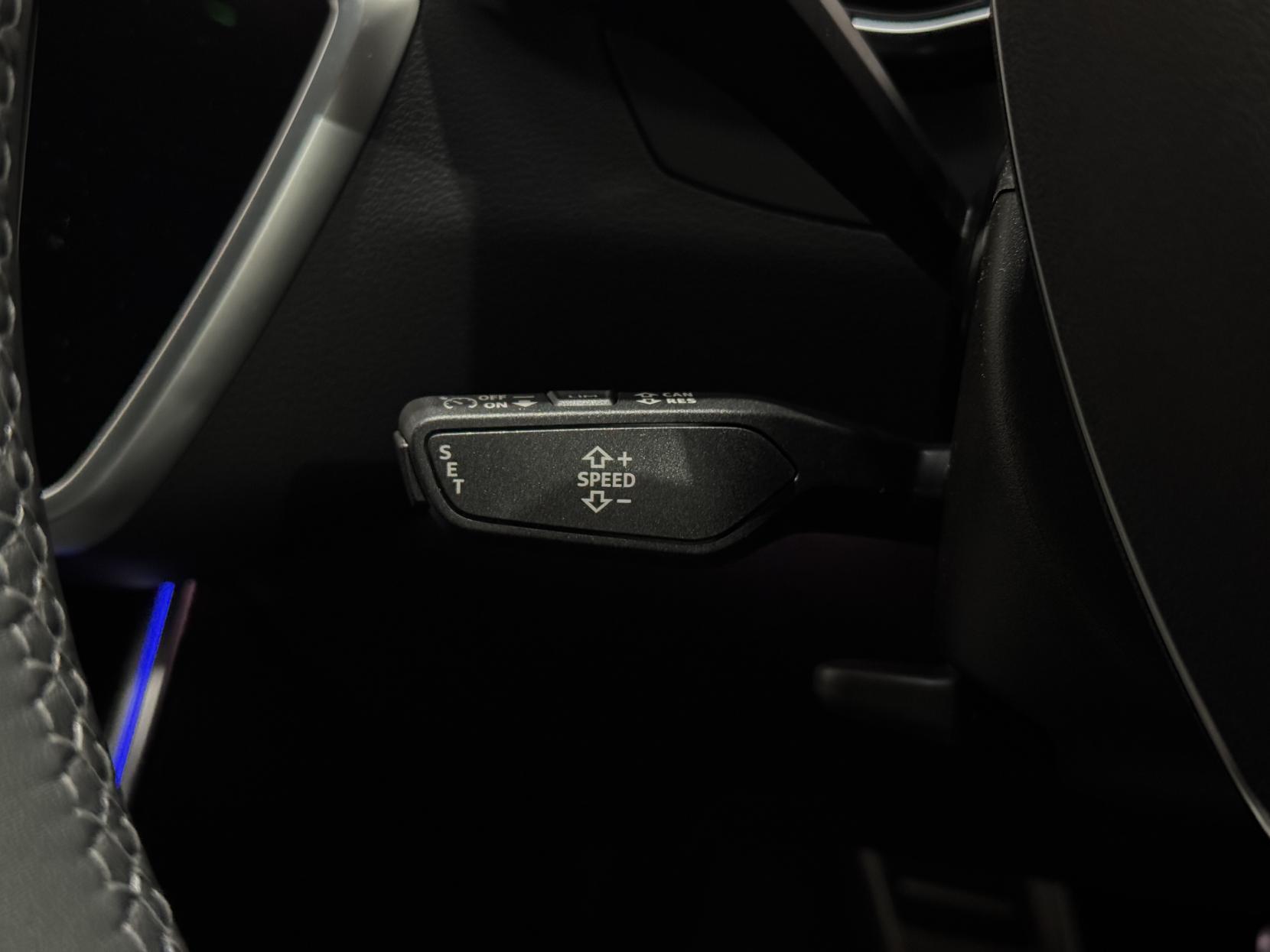 Audi A6 Saloon view 44
