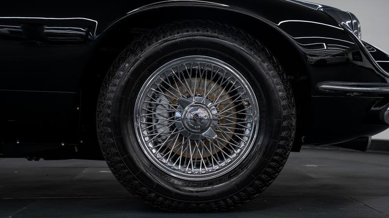 Jaguar E-Type view 12