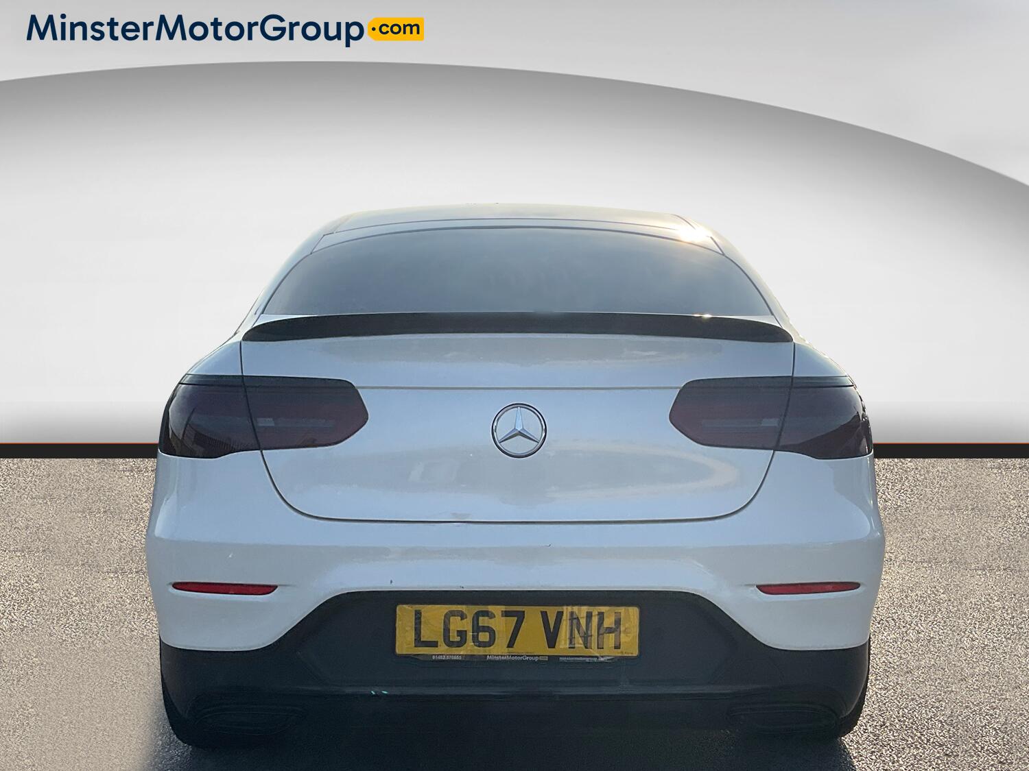 Mercedes-Benz GLC view 3