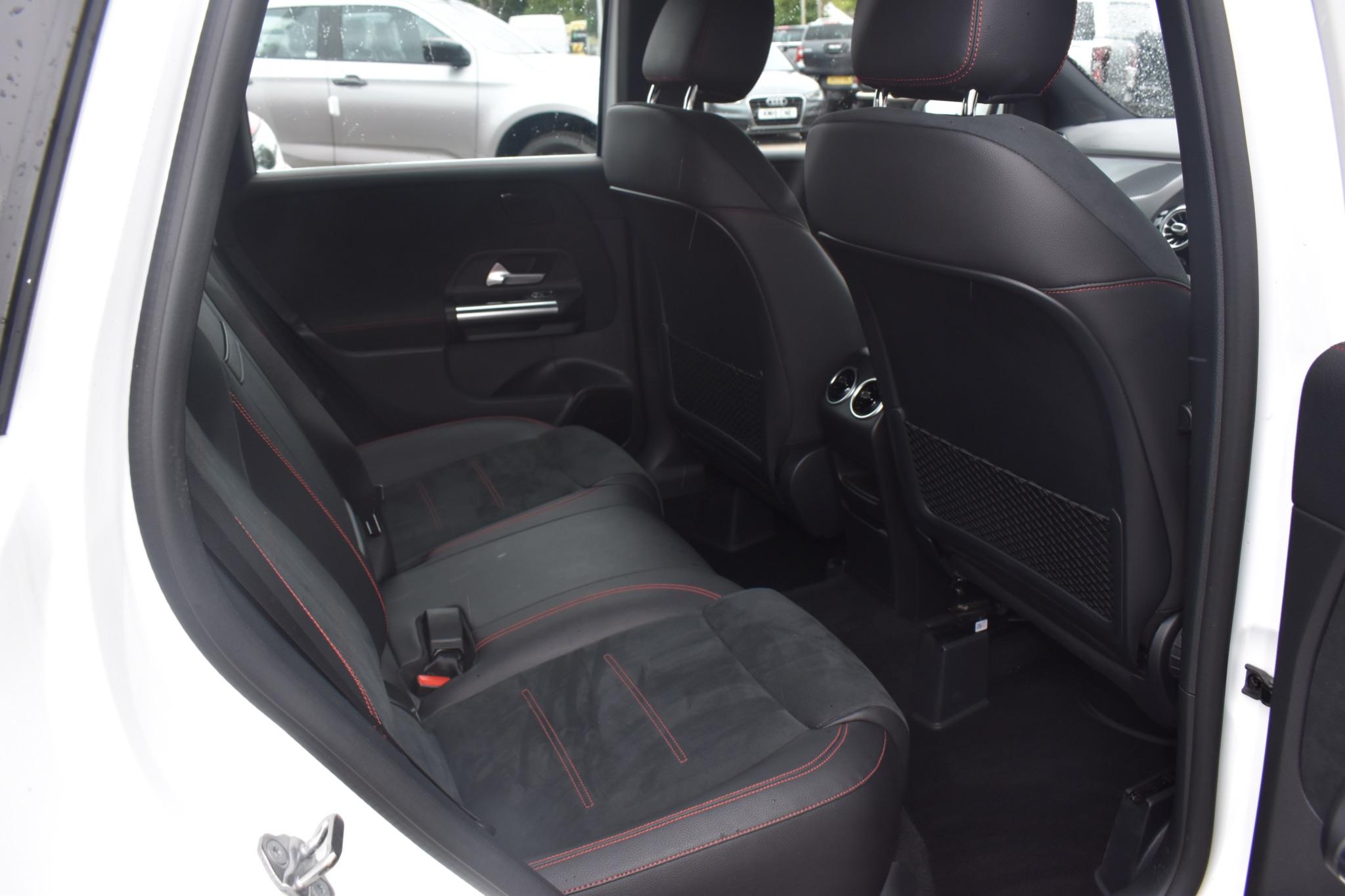B Class - 1.3 B180 AMG Line (Premium) Euro 6 (s/s) 5dr - Image 14