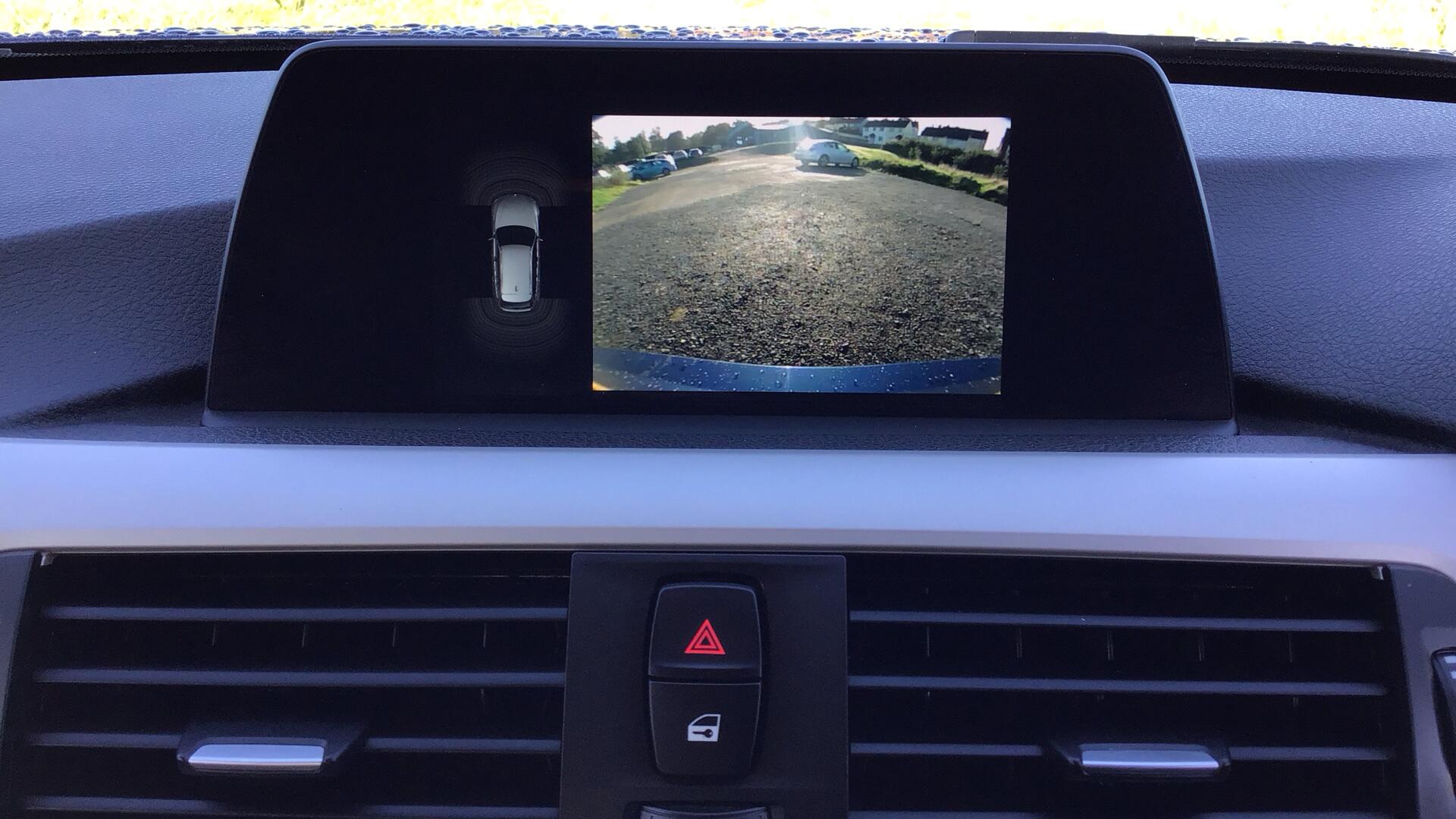 BMW 3 Series view 25