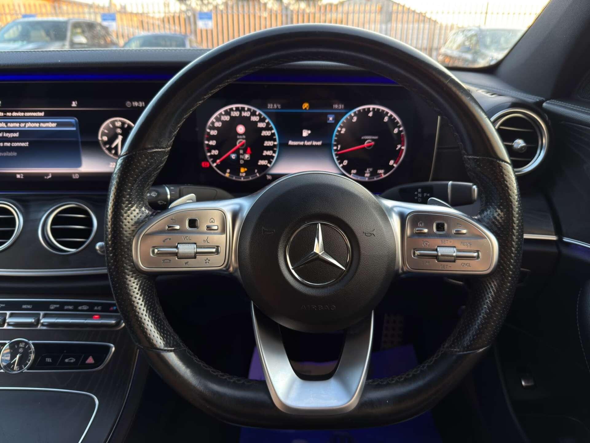 Mercedes-Benz E Class view 49