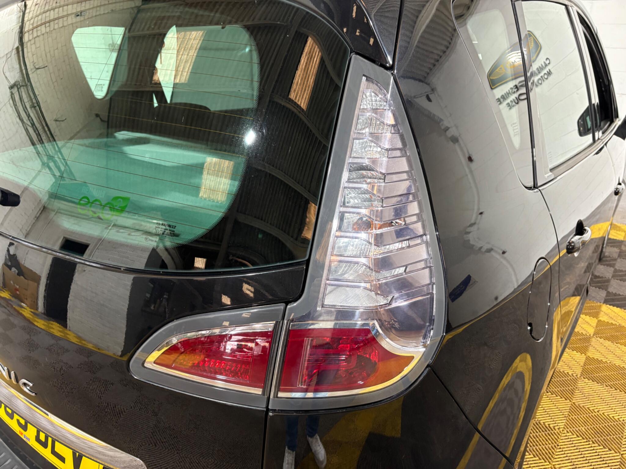 Renault Scenic view 12