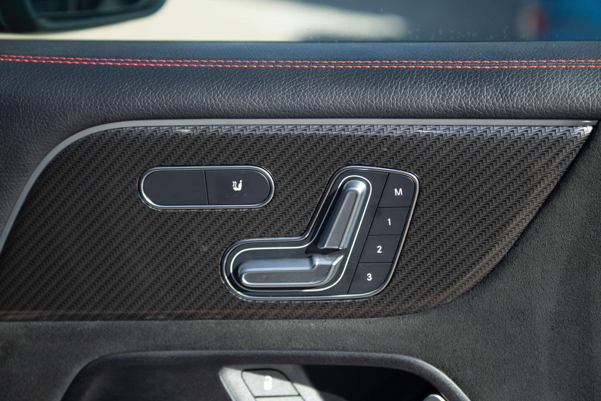 Mercedes-Benz GLB view 30