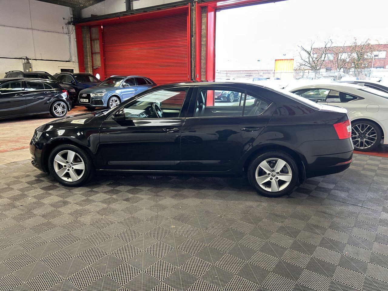 Skoda Octavia view 6