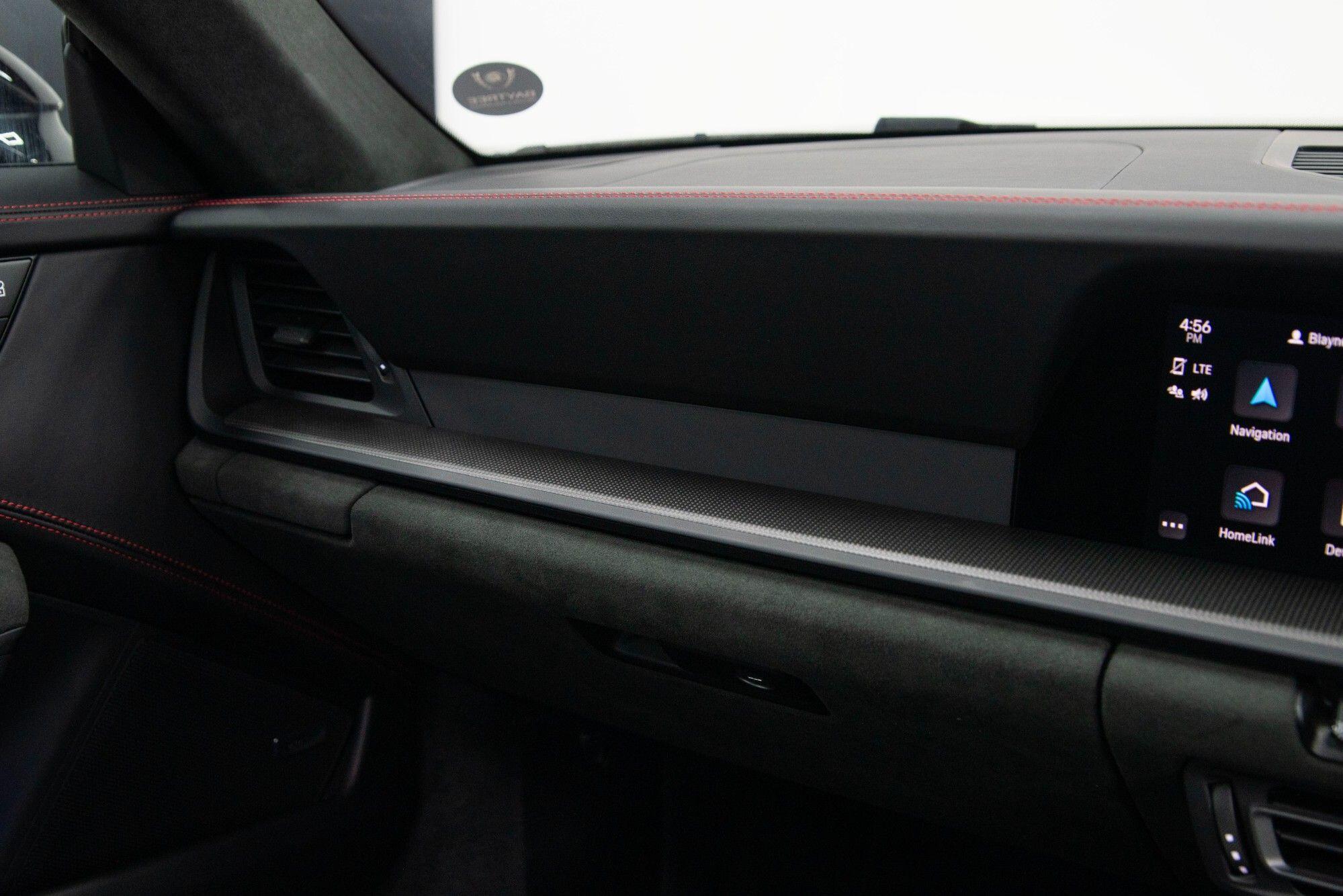 Porsche 911 view 43