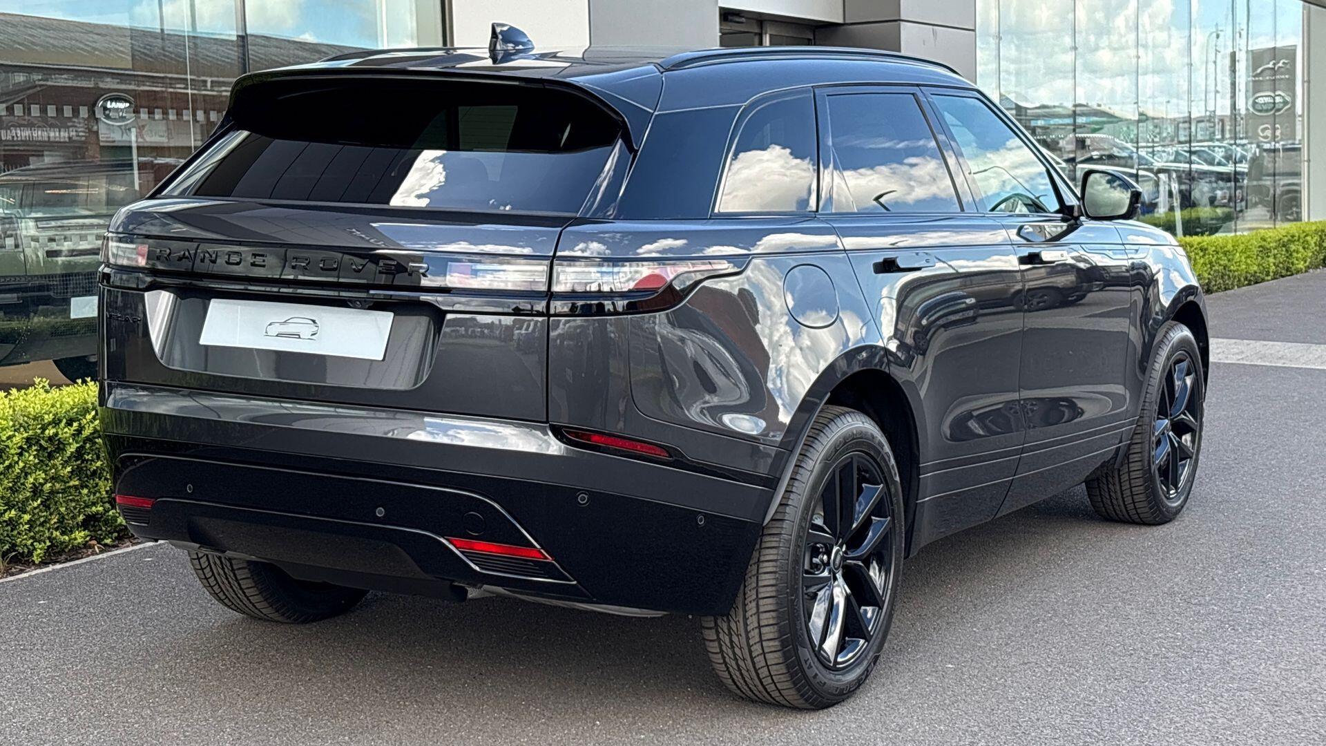 Land Rover Range Rover Velar view 44