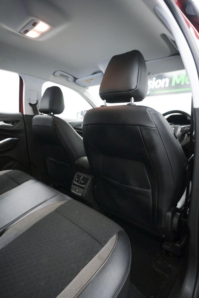 Vauxhall Grandland X view 14