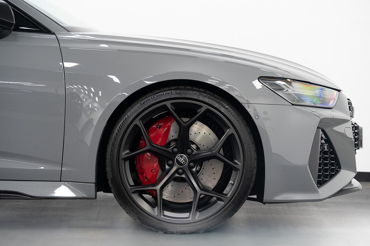 Audi RS6 view 28