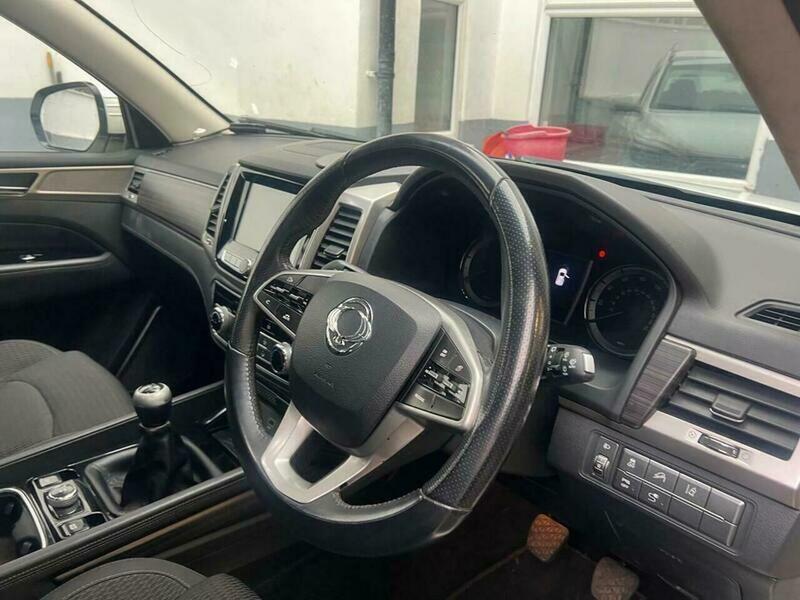 2018 SsangYong Rexton 2.2D EX 4WD Euro 6 5dr • 120,000 miles image 19