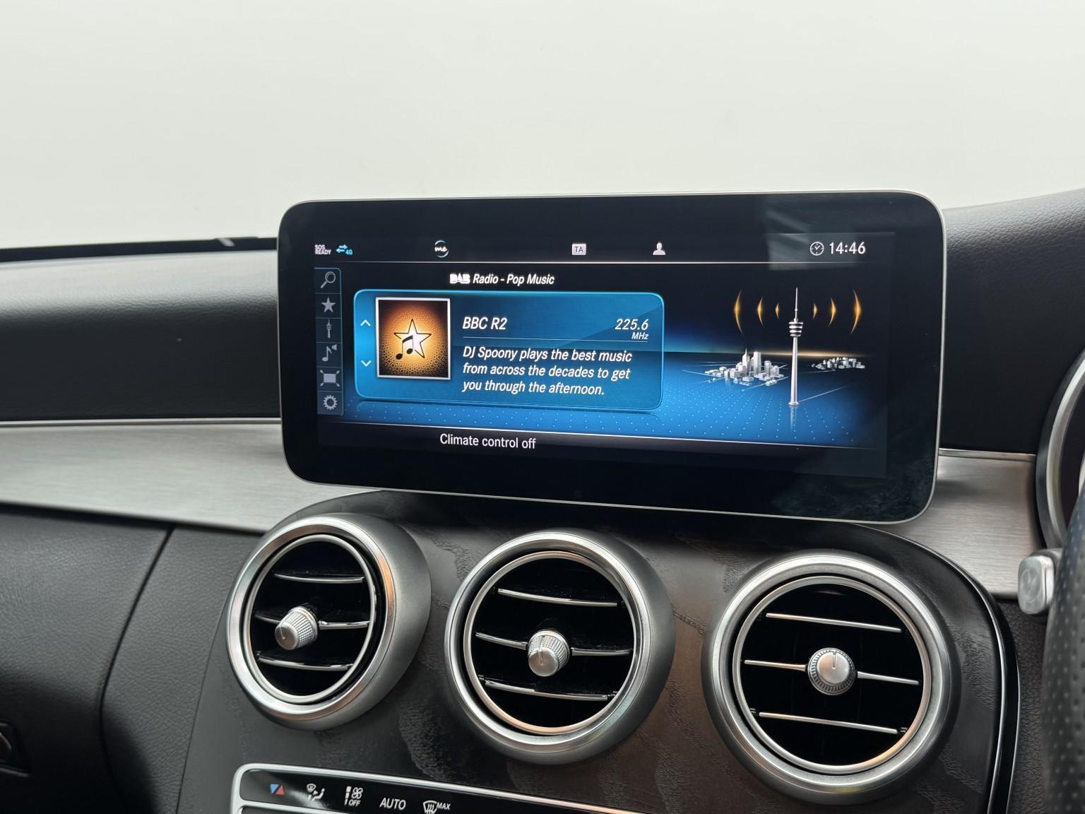 Mercedes-Benz C-Class view 26