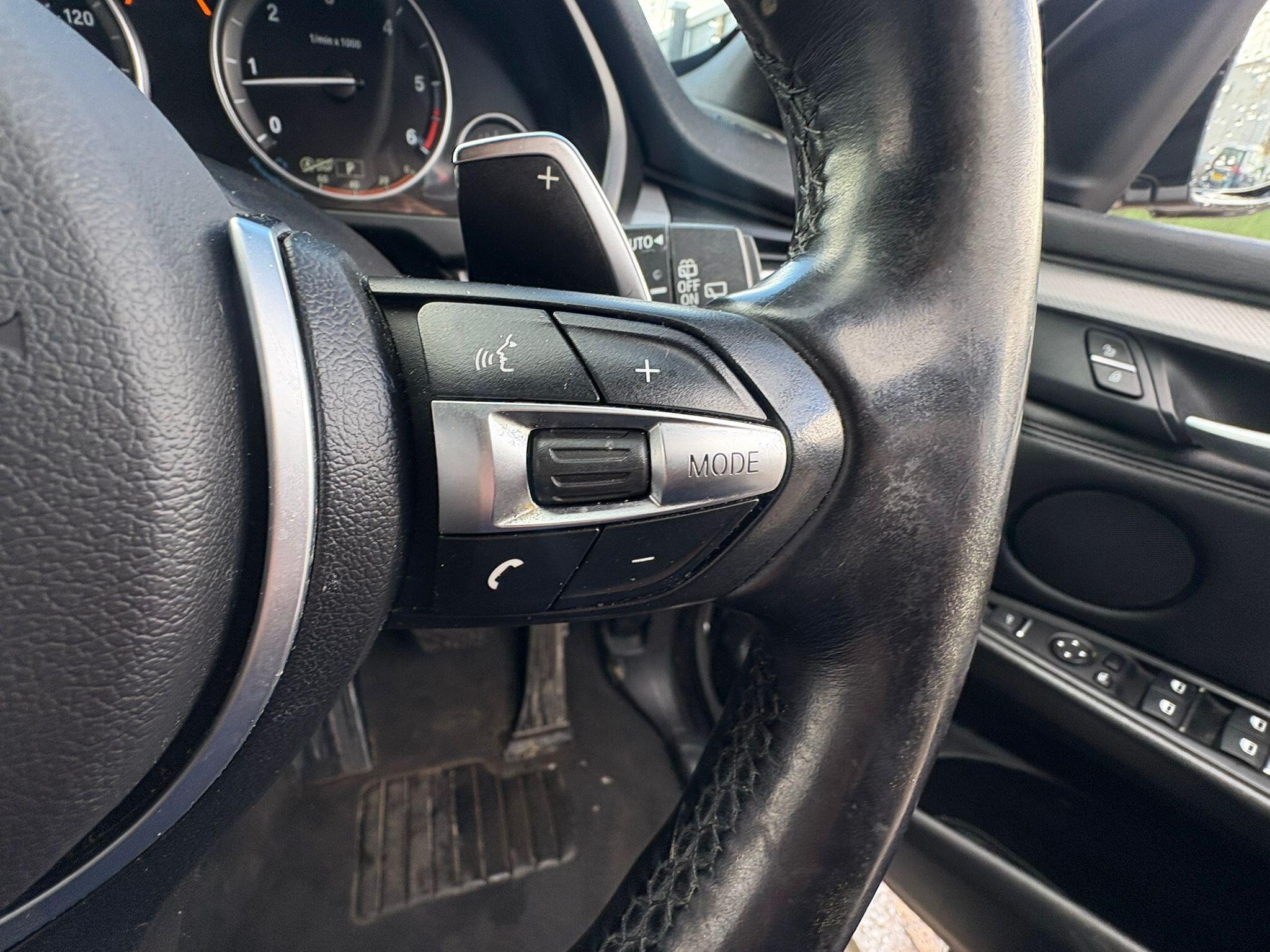 BMW X5 view 24