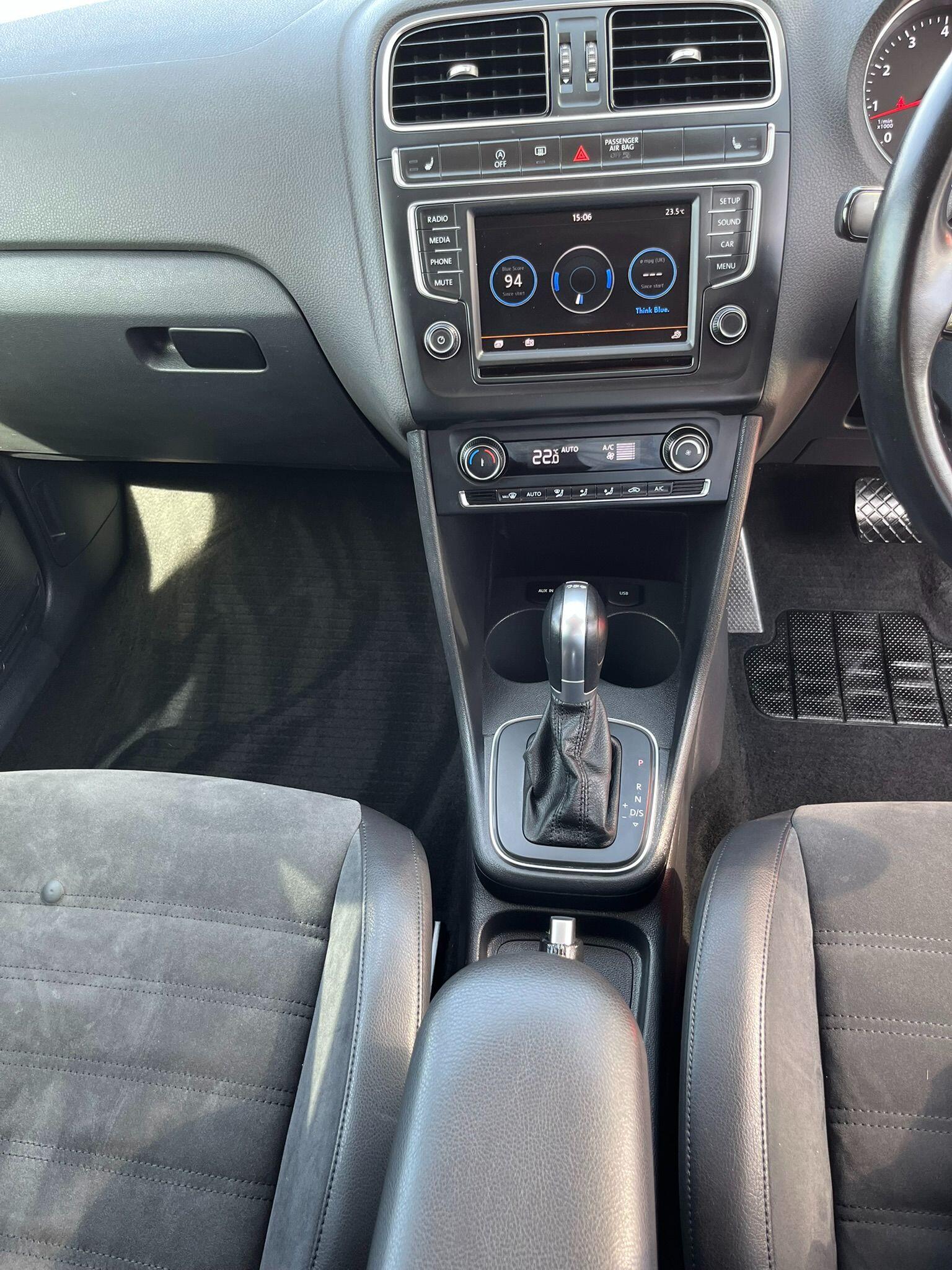 Volkswagen Polo view 19
