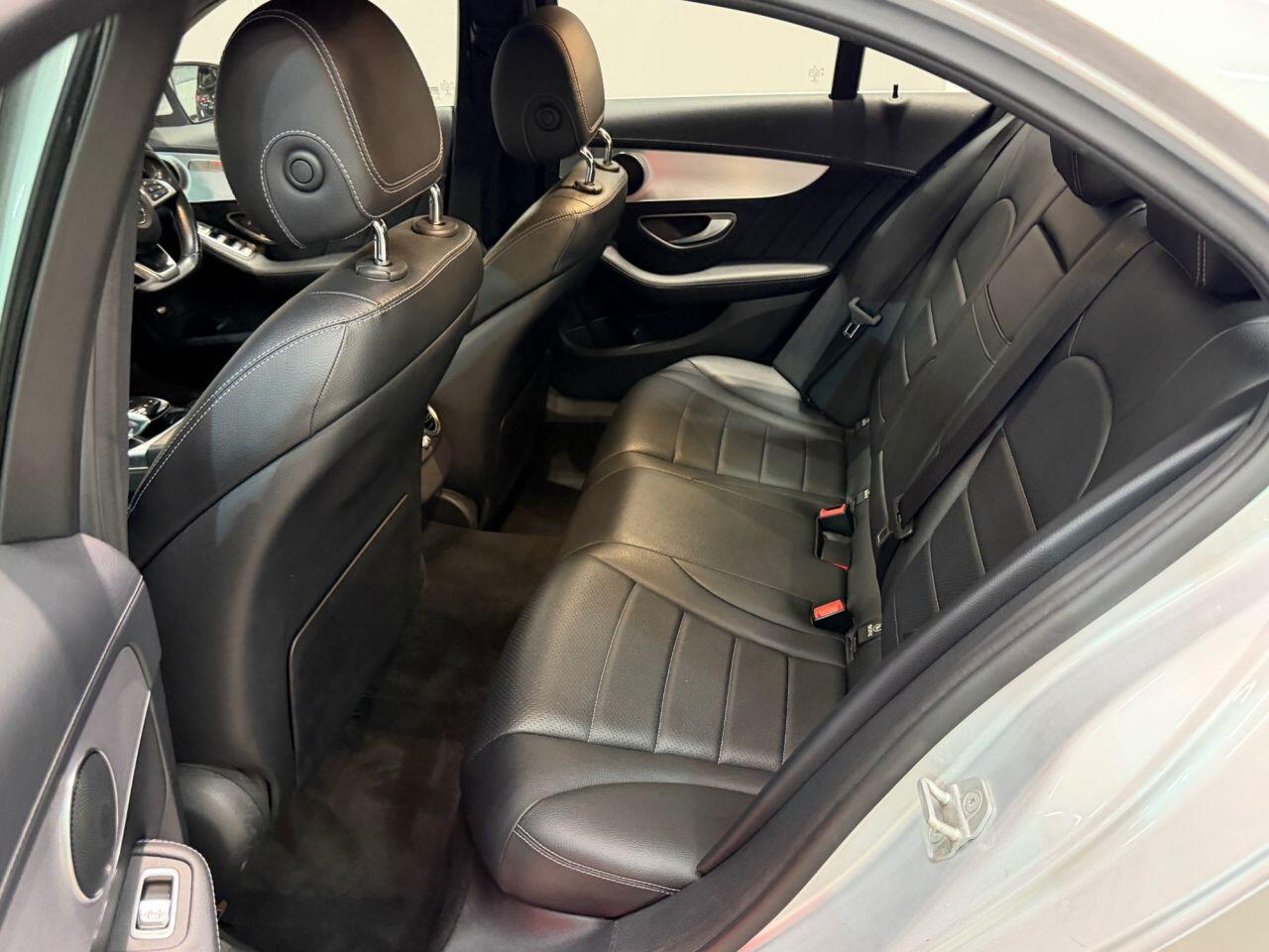 Mercedes-Benz C Class view 30