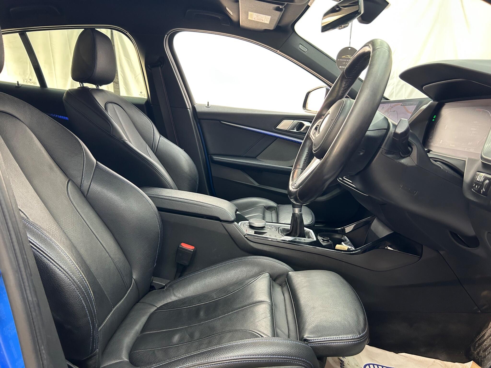 BMW 1 Series view 22