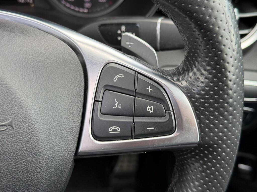 Mercedes-Benz GLC view 28