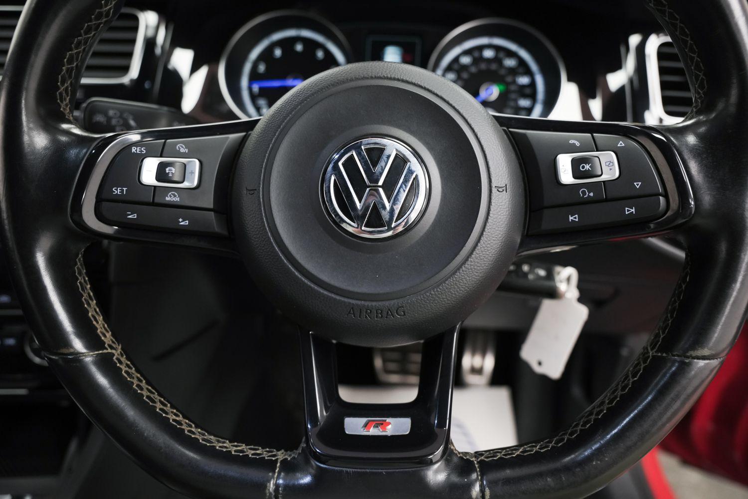 Volkswagen Golf view 17