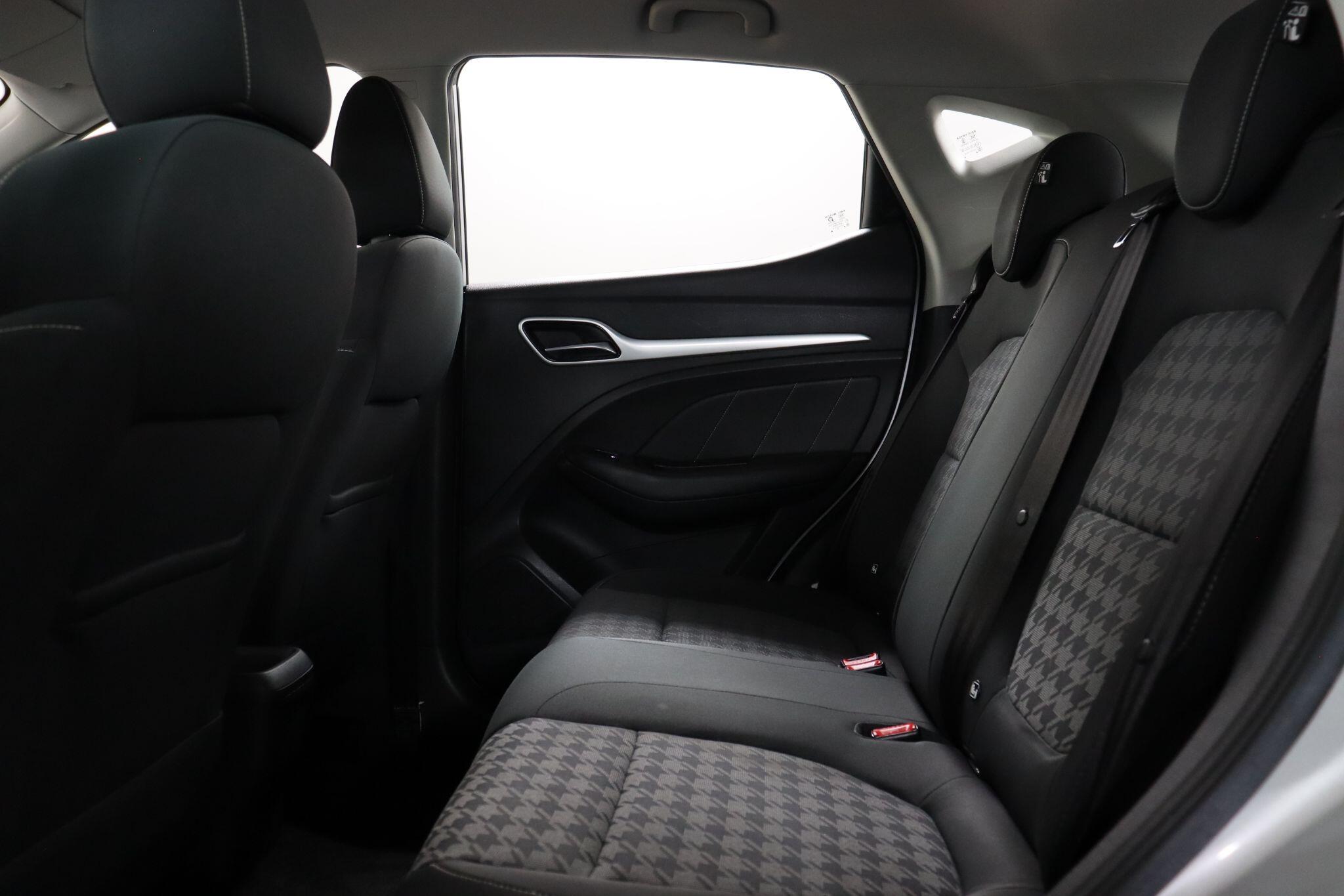 MG MG ZS view 35