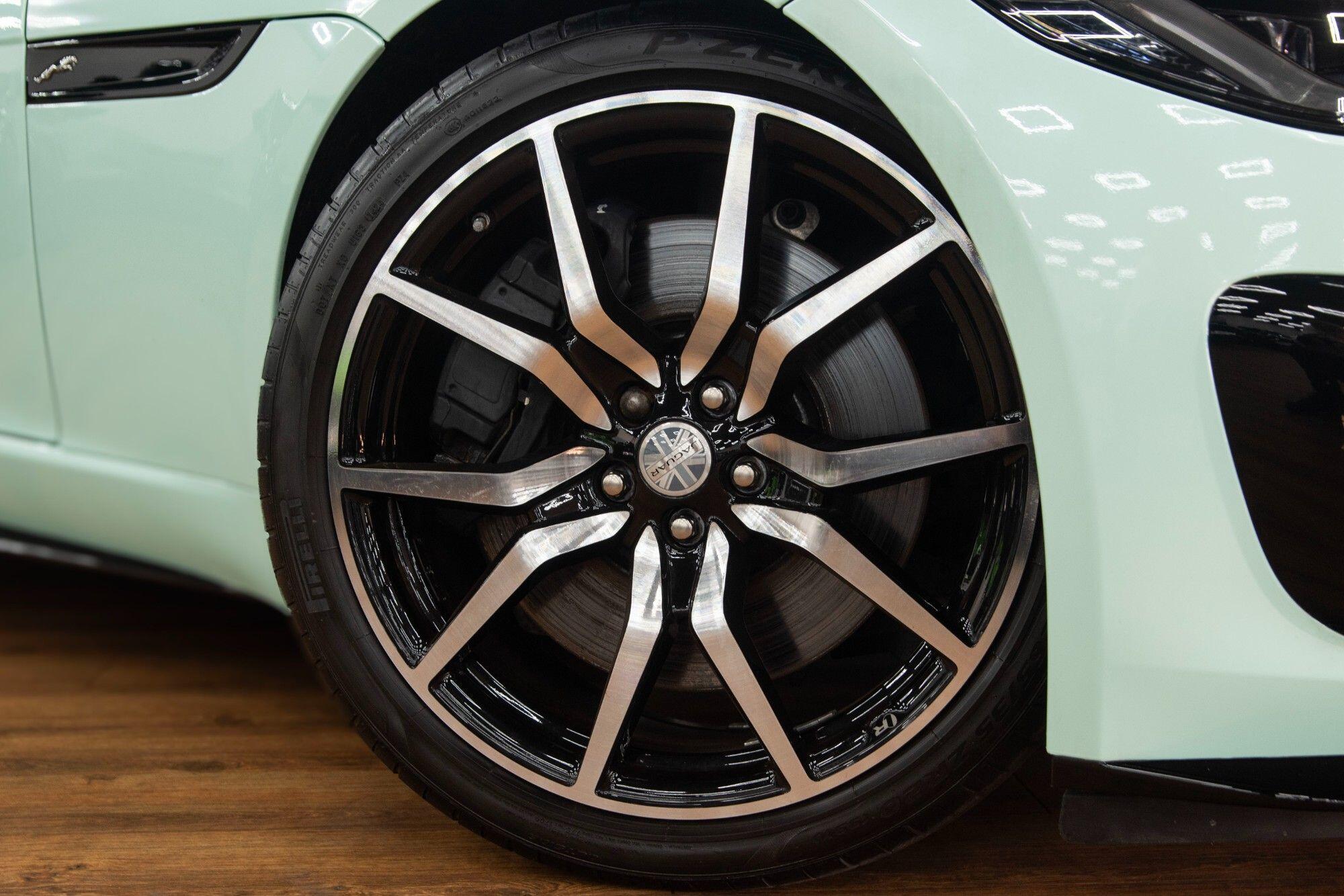 Jaguar F-Type view 5