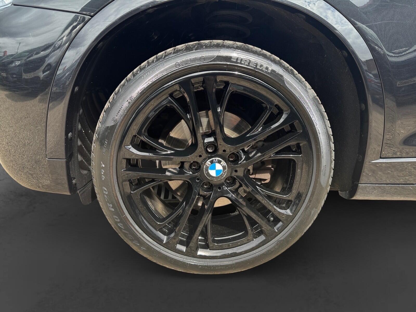 BMW X3 view 17