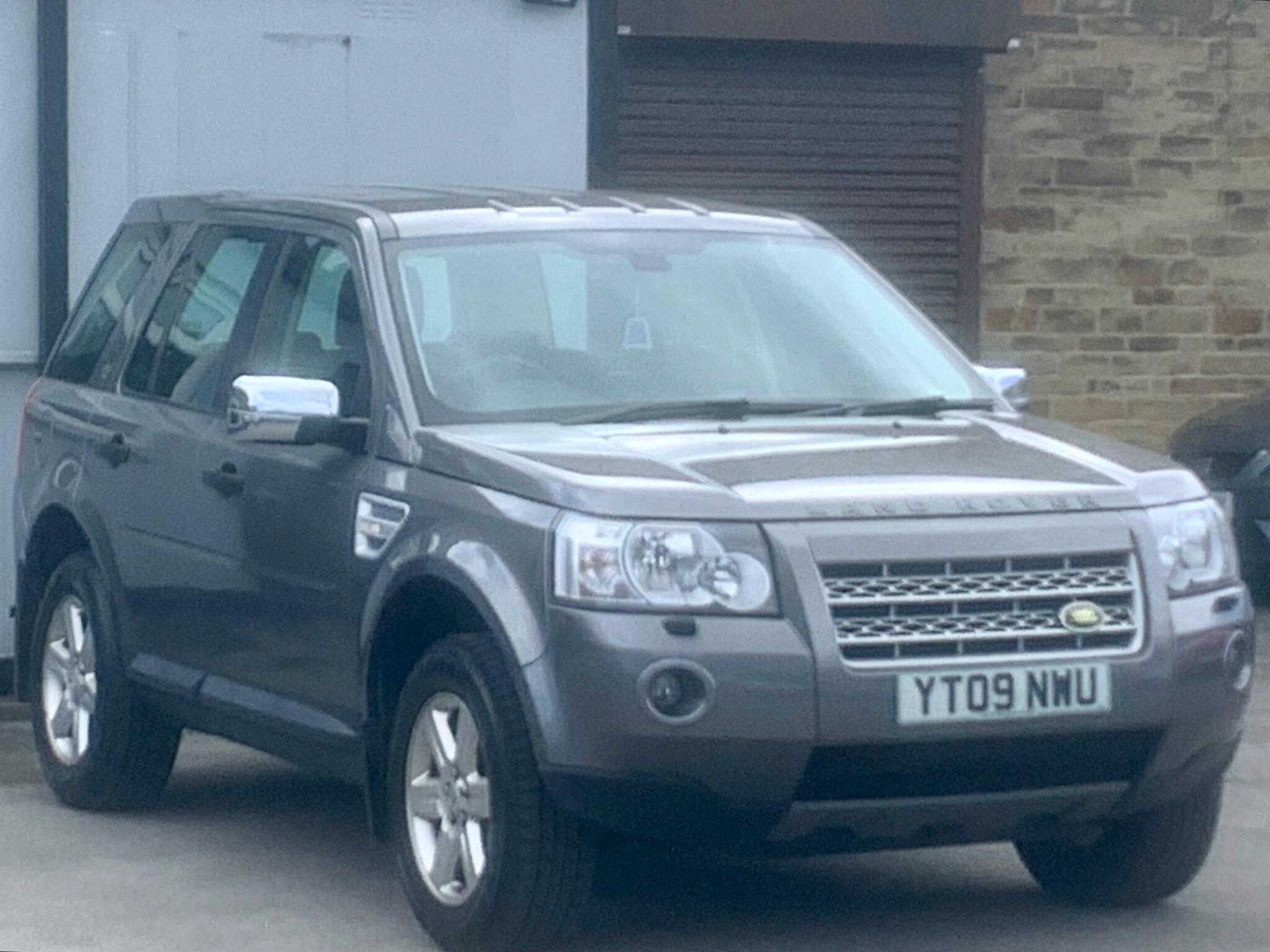 Land Rover Freelander 2 main image