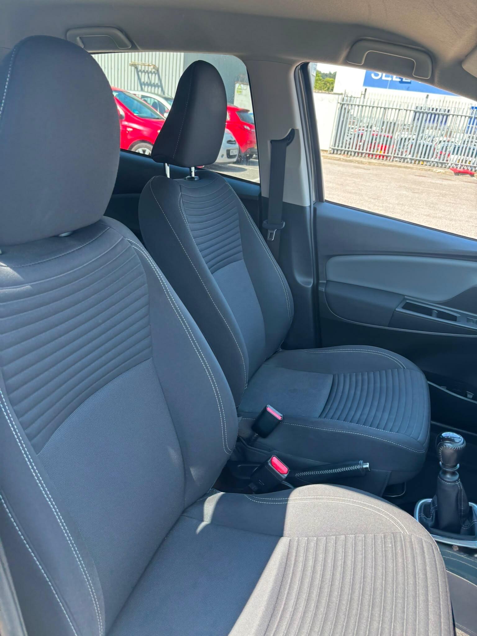 Toyota Yaris view 26