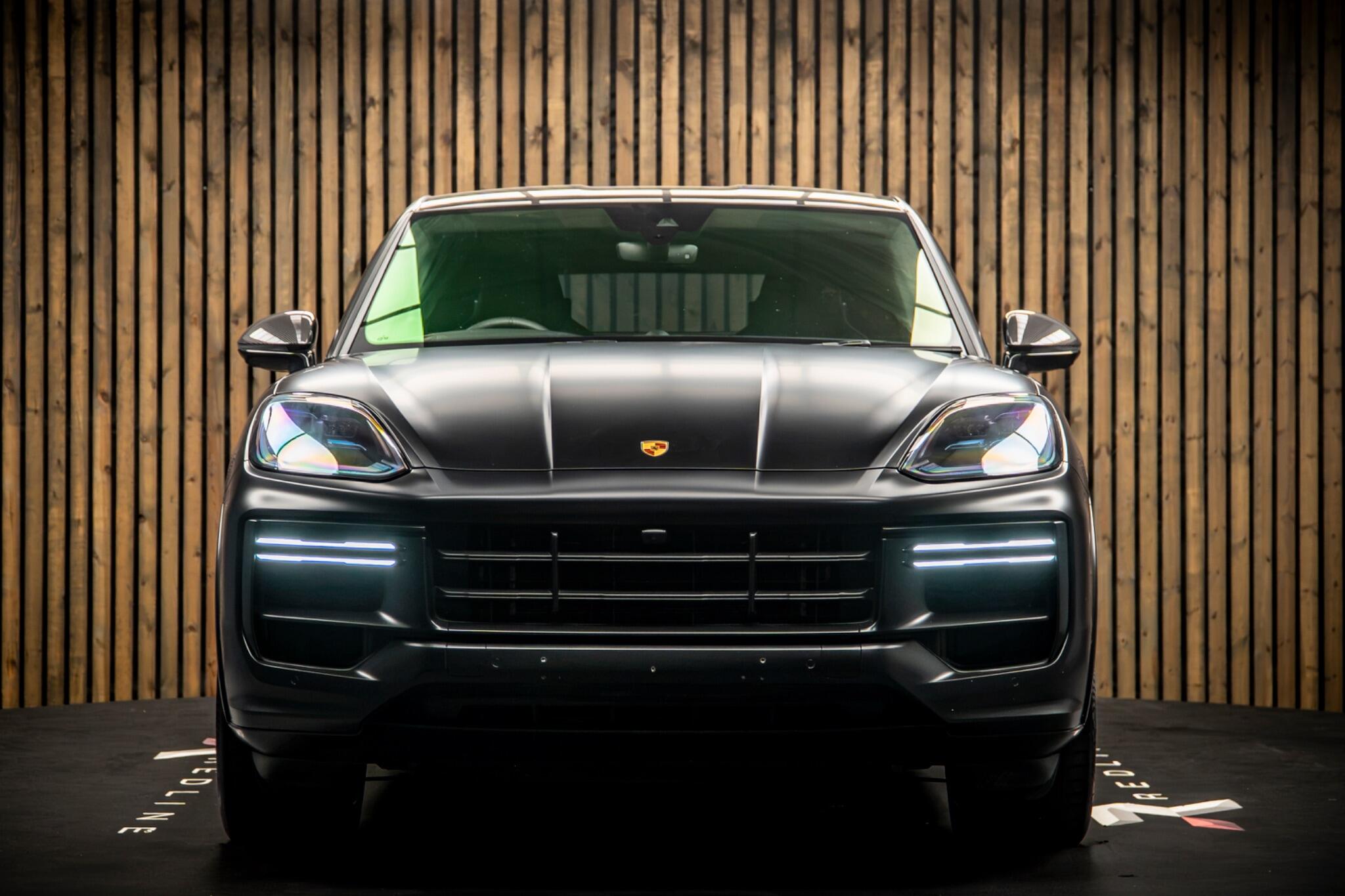 Porsche Cayenne view 5