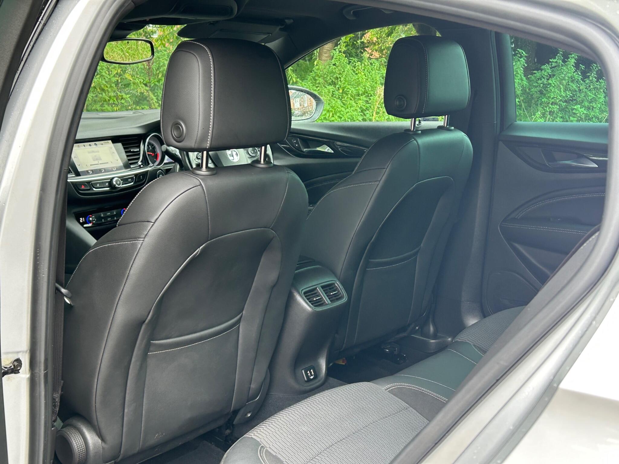 Vauxhall Insignia view 20