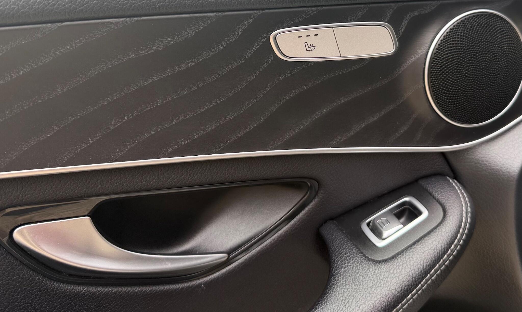 Mercedes-Benz GLC view 22