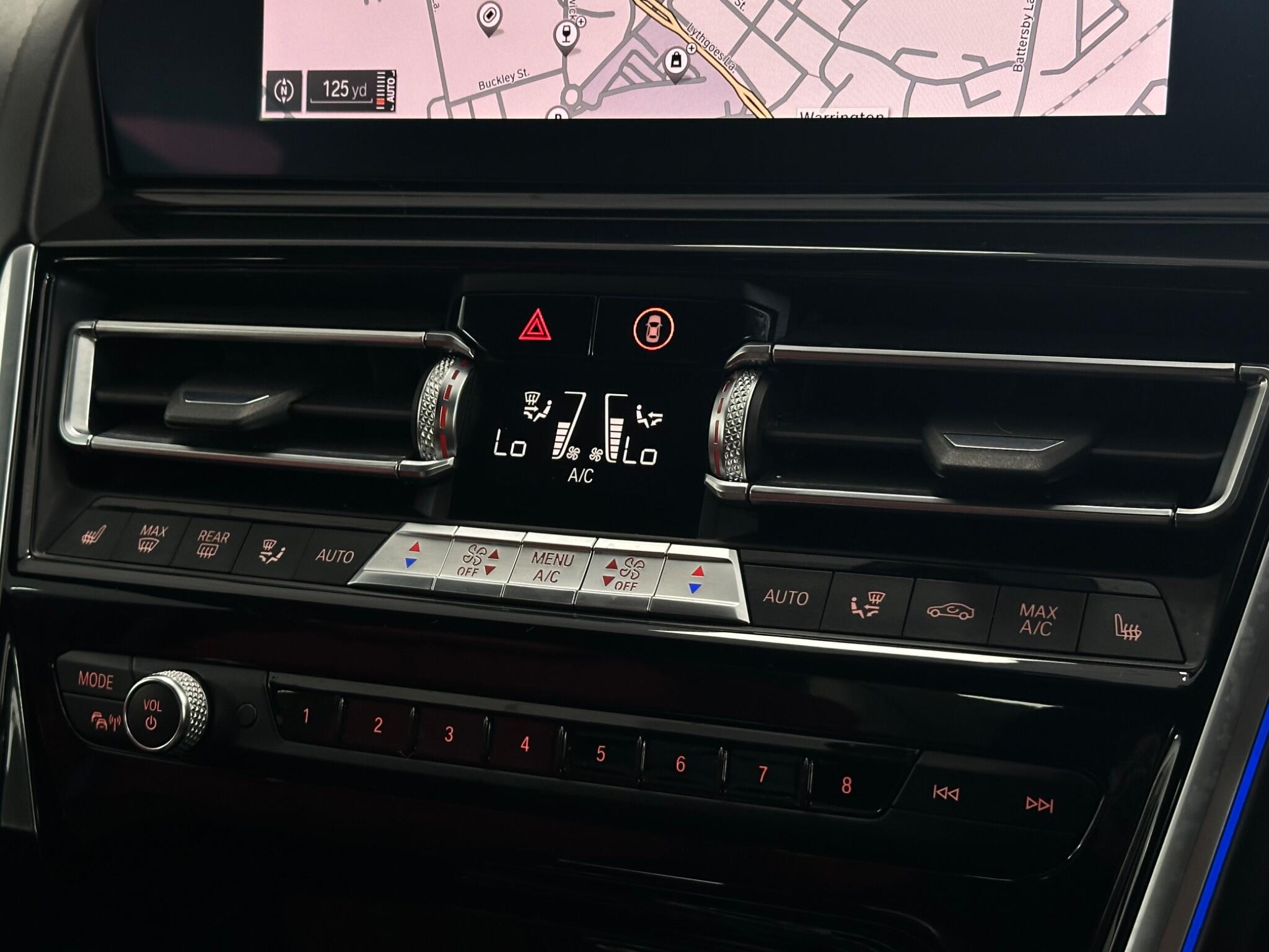 BMW 8 Series view 28