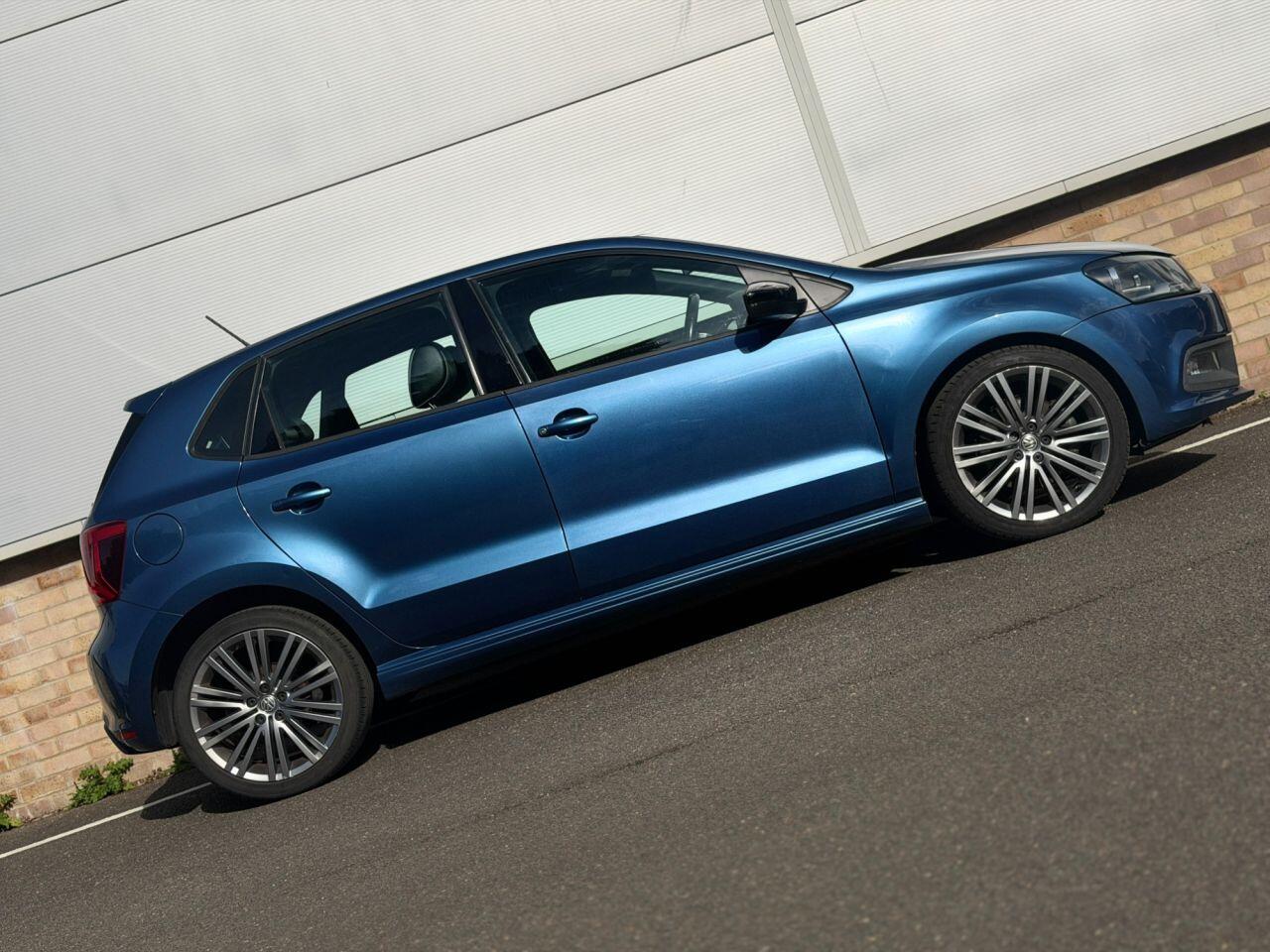 Volkswagen Polo view 13