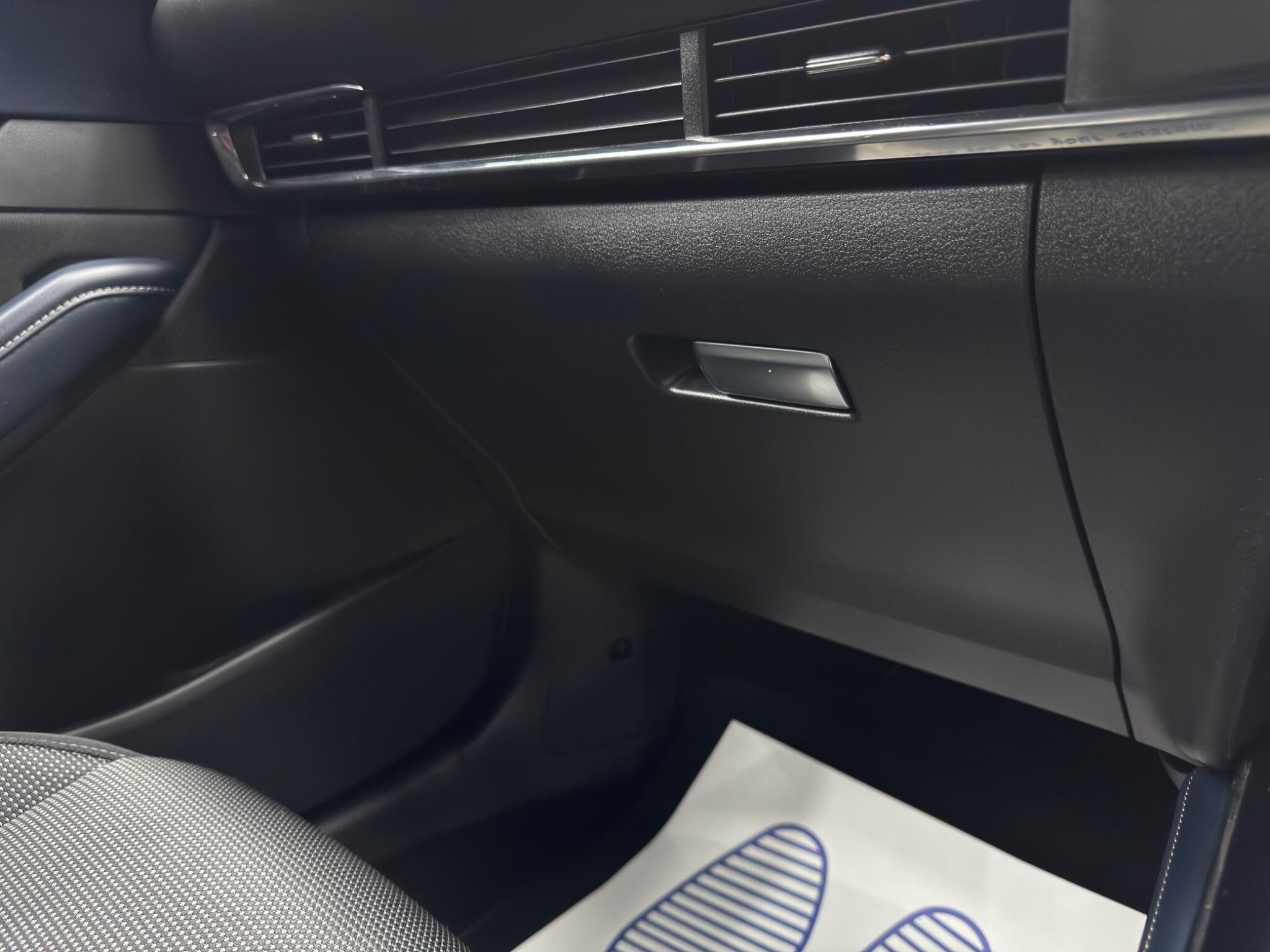 Mazda CX-30 view 36