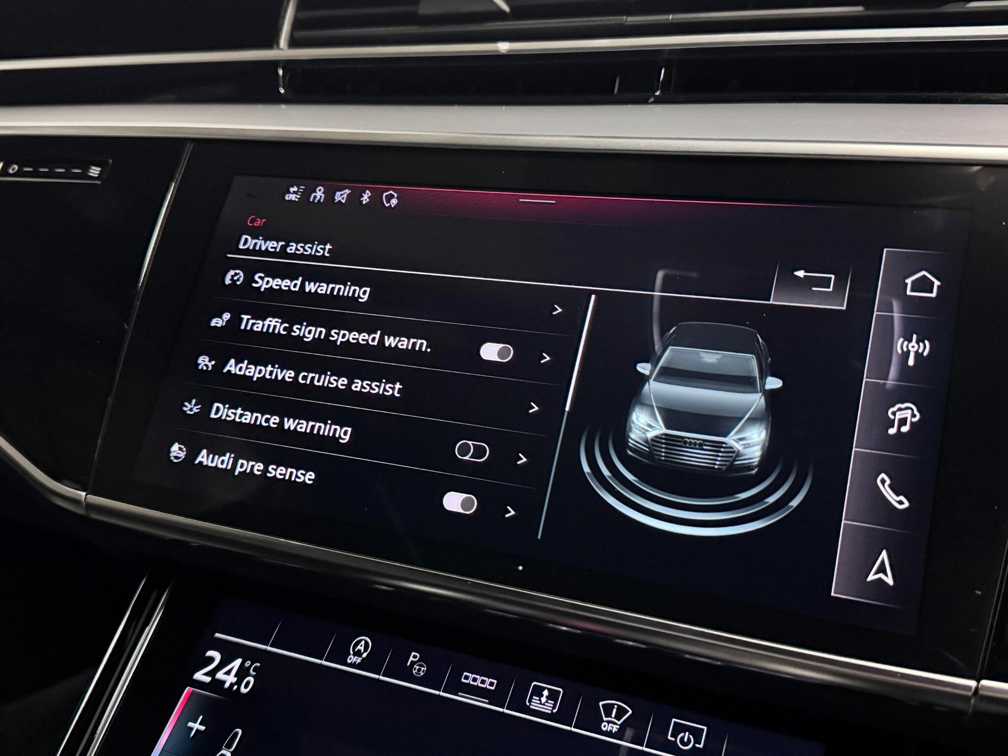Audi A8 view 50