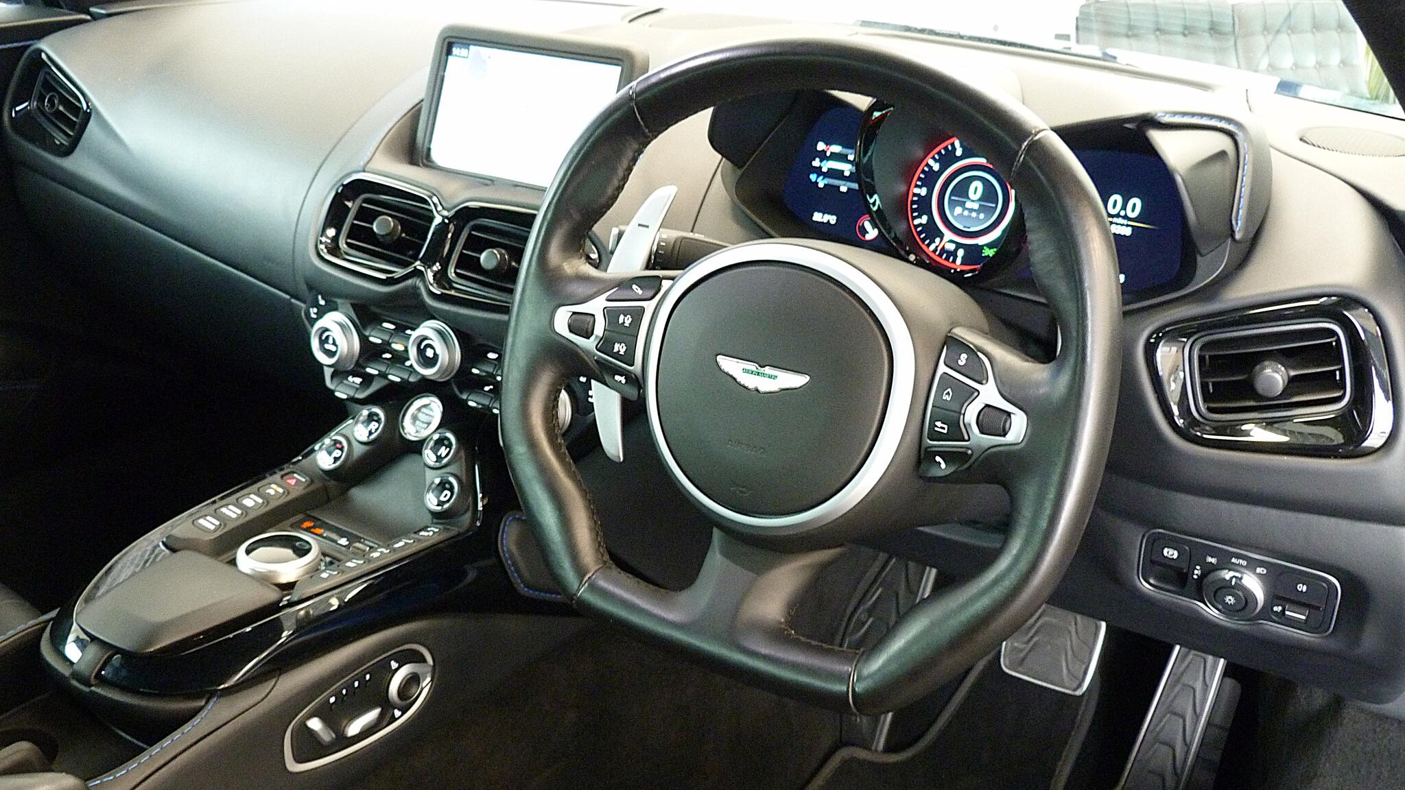 Aston Martin Vantage view 20