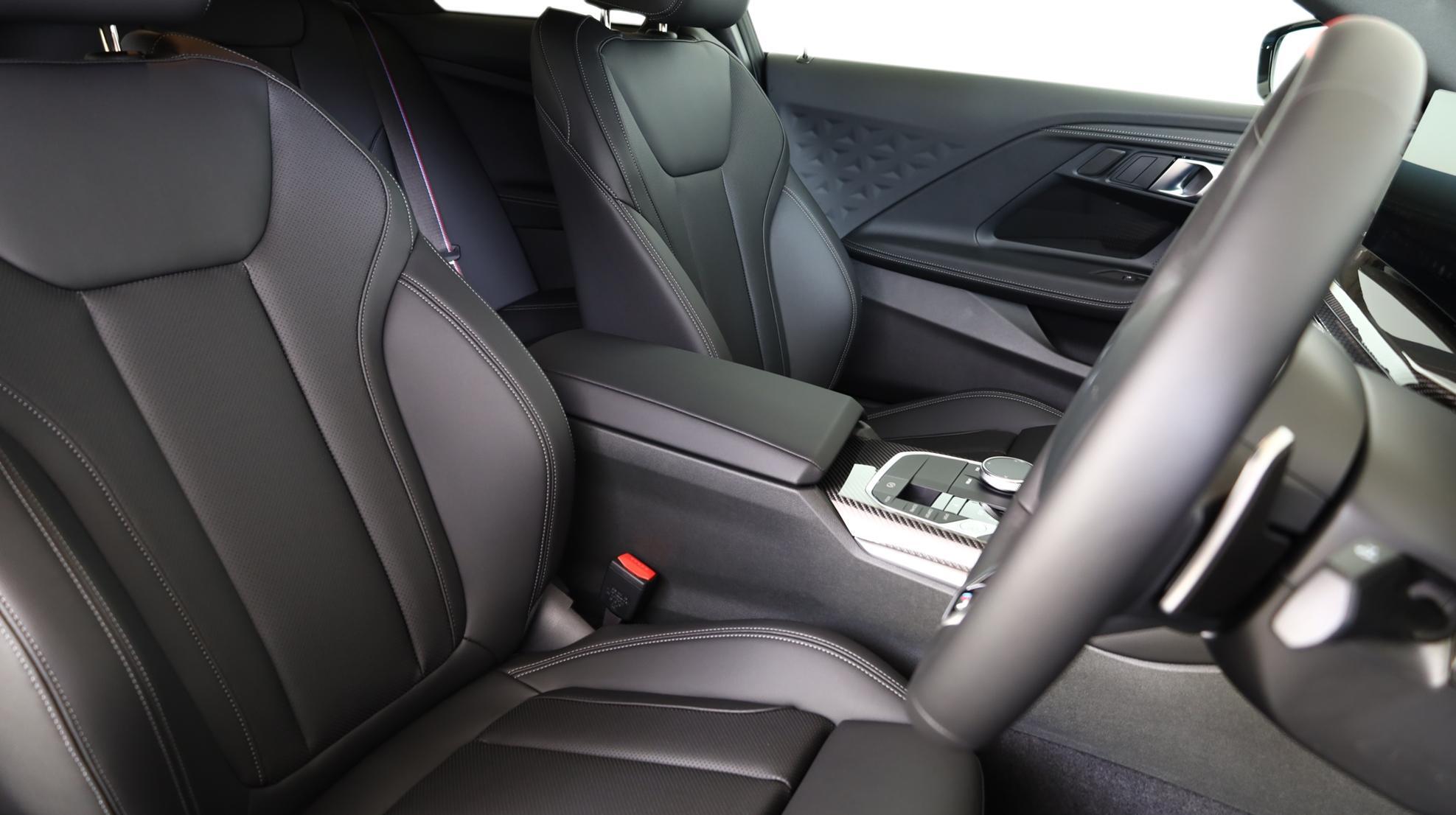 BMW 2 Series view 11