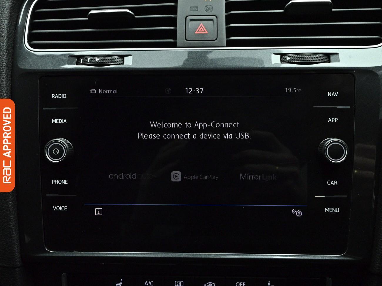 Volkswagen Golf view 14