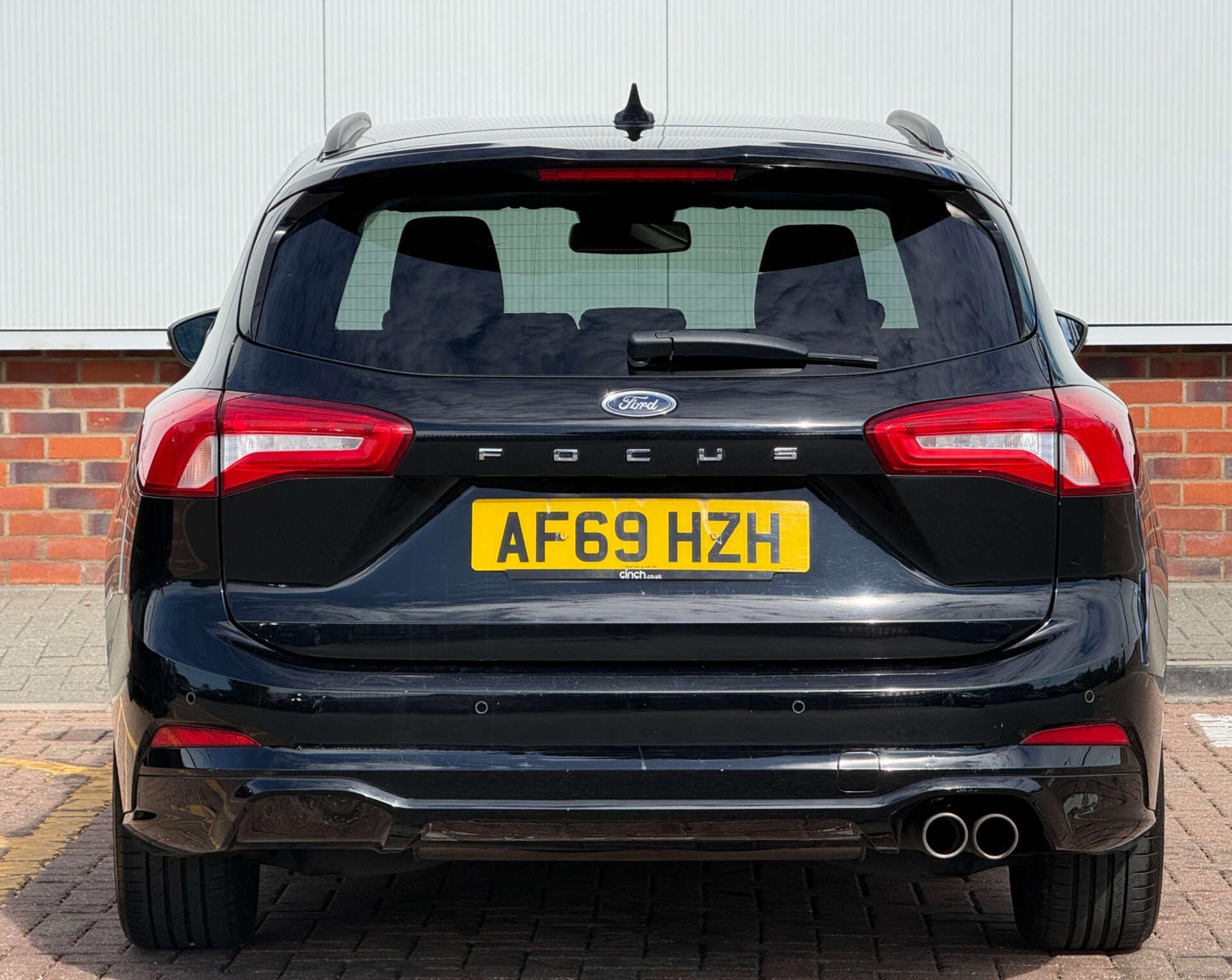 Ford Focus view 5