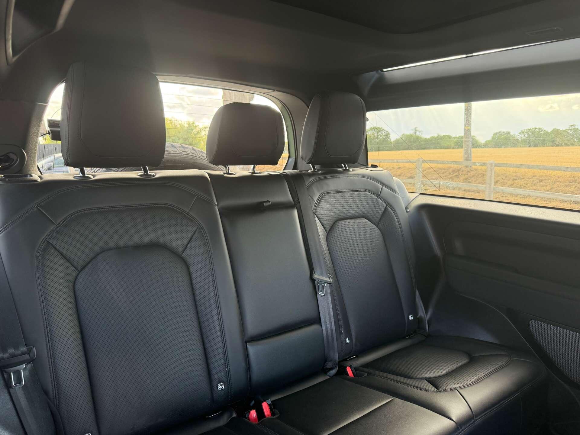 Land Rover Defender view 17
