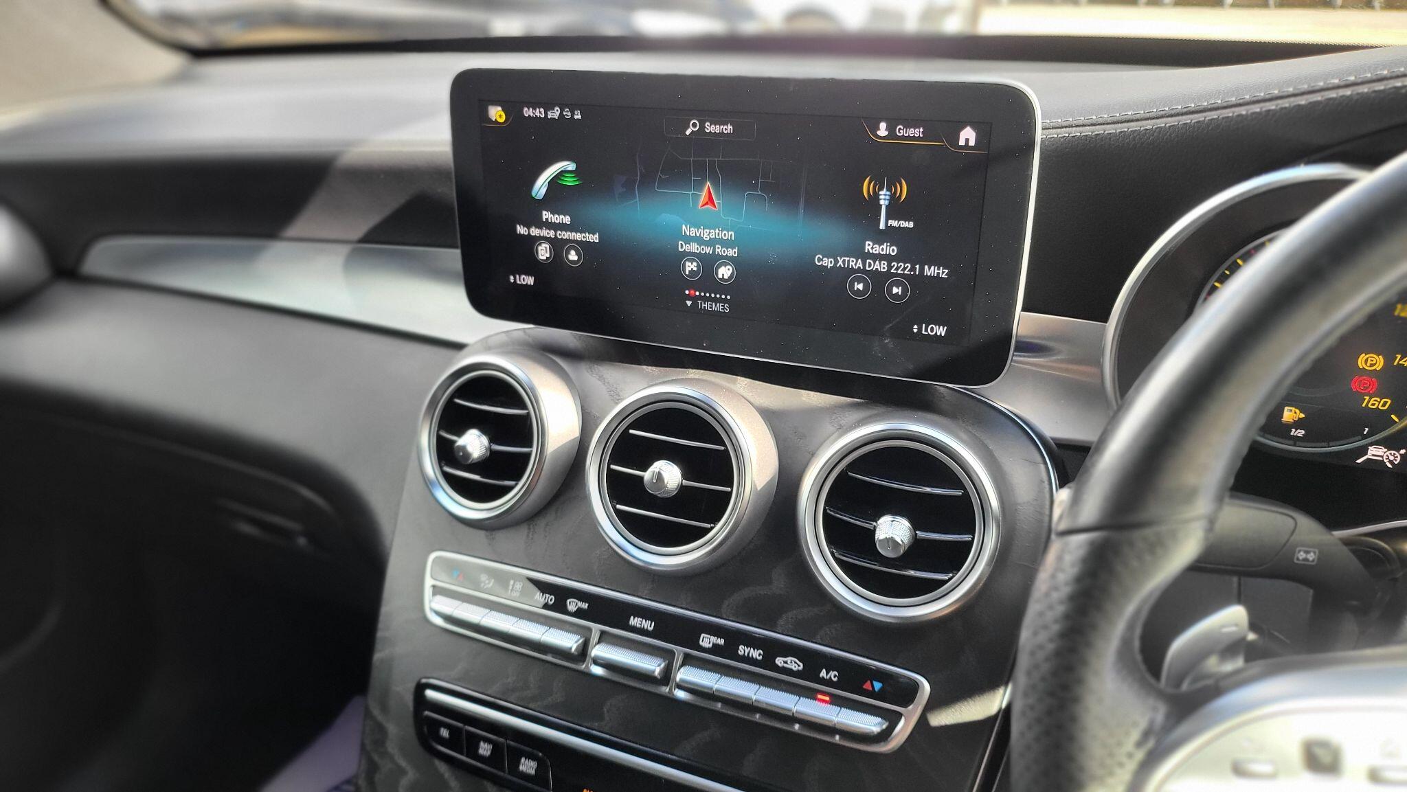Mercedes-Benz Mercedes-Benz GLC view 24
