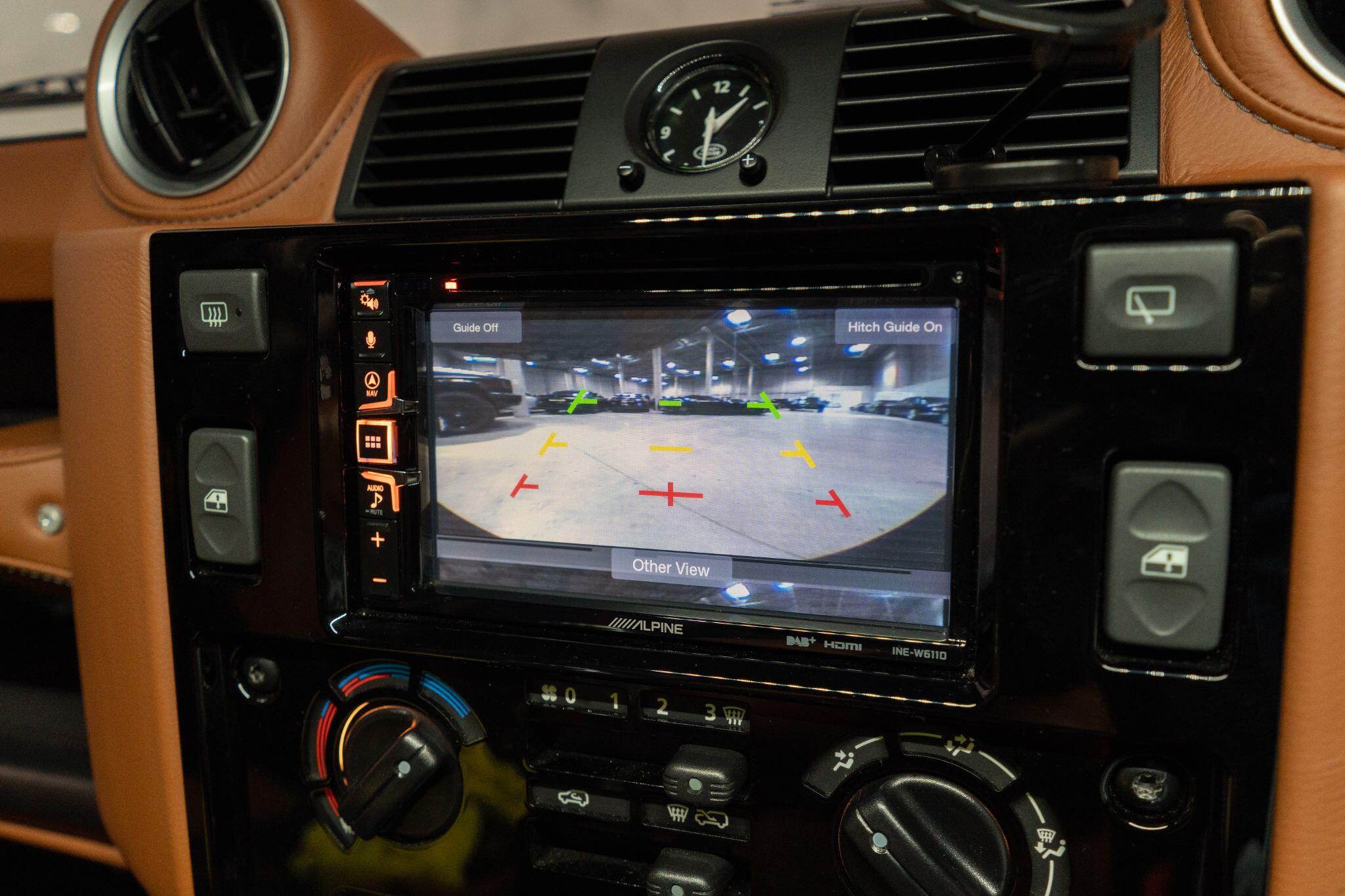 Land Rover Defender view 22