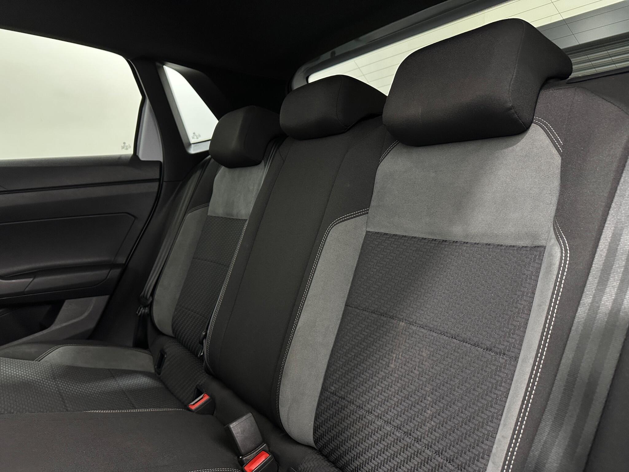 Volkswagen Polo view 38