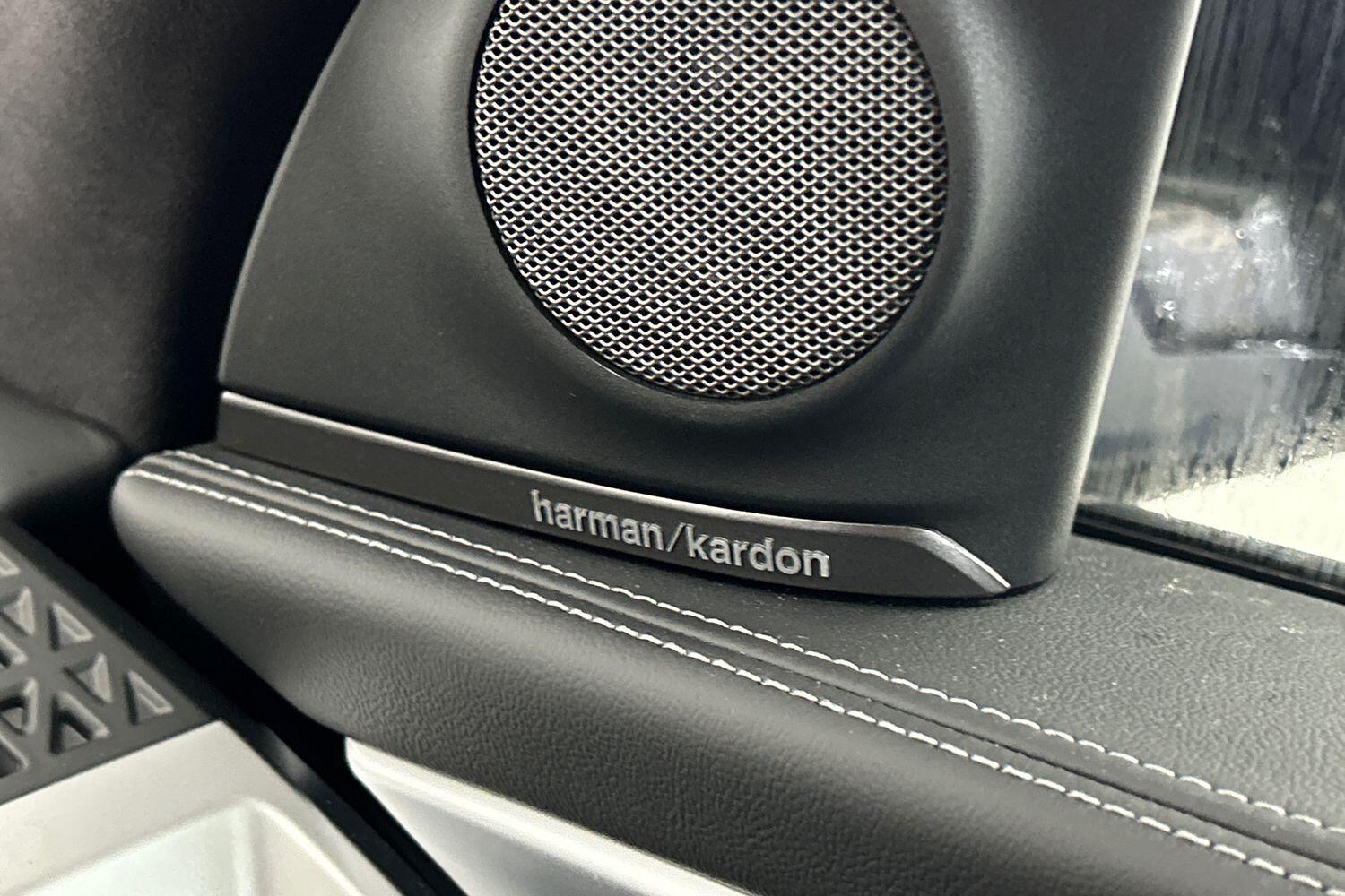 BMW XM view 23