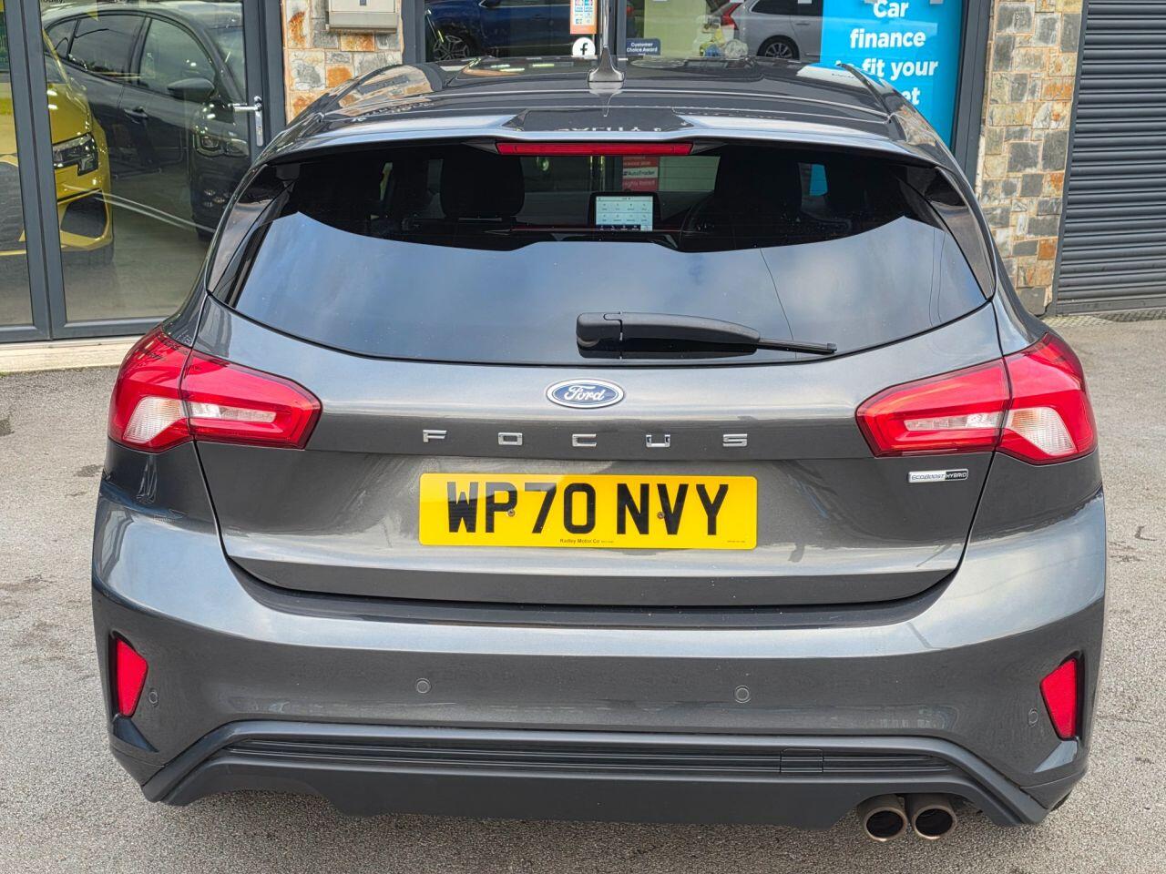 Ford Focus view 11