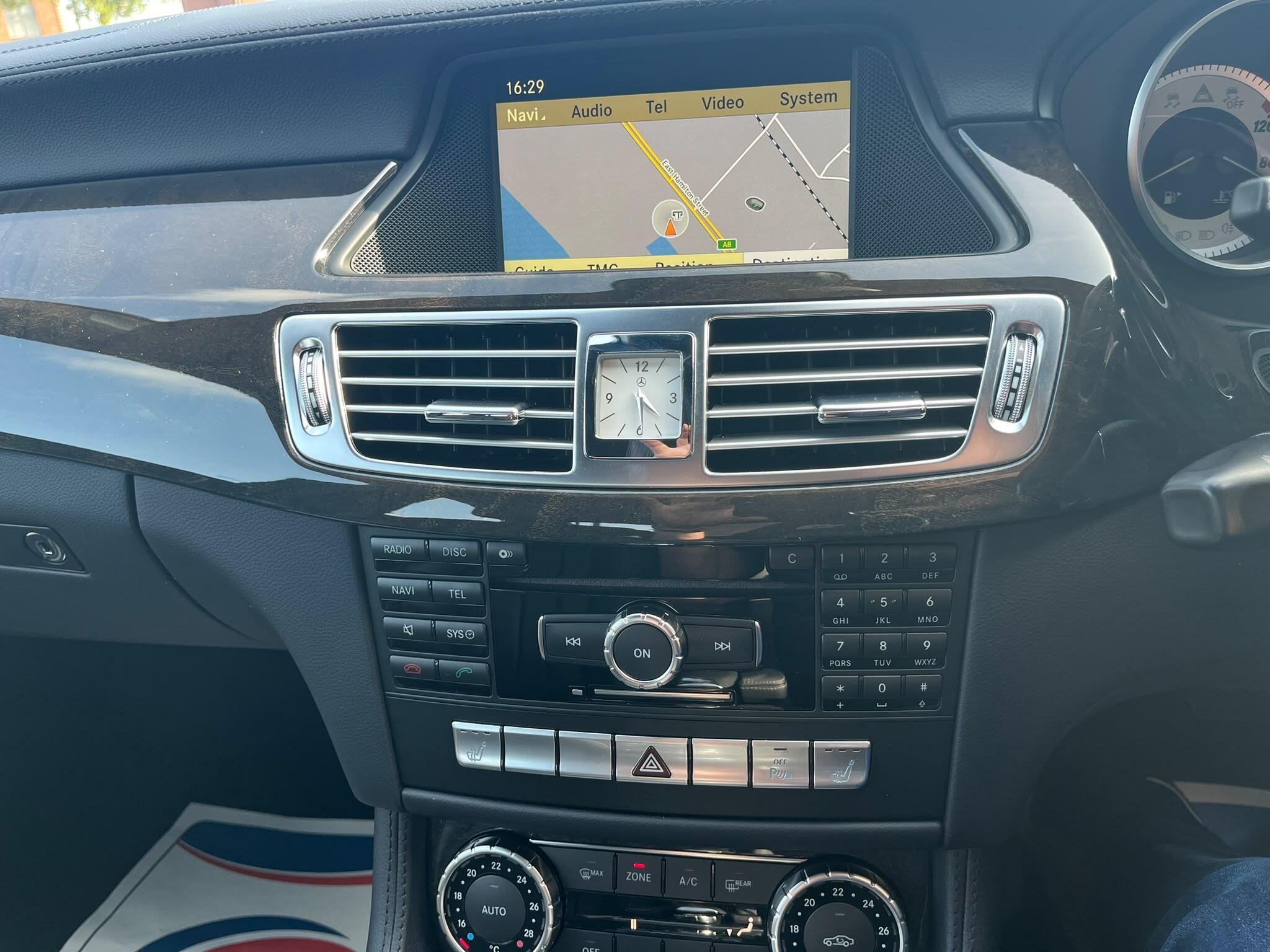 Mercedes-Benz CLS view 30